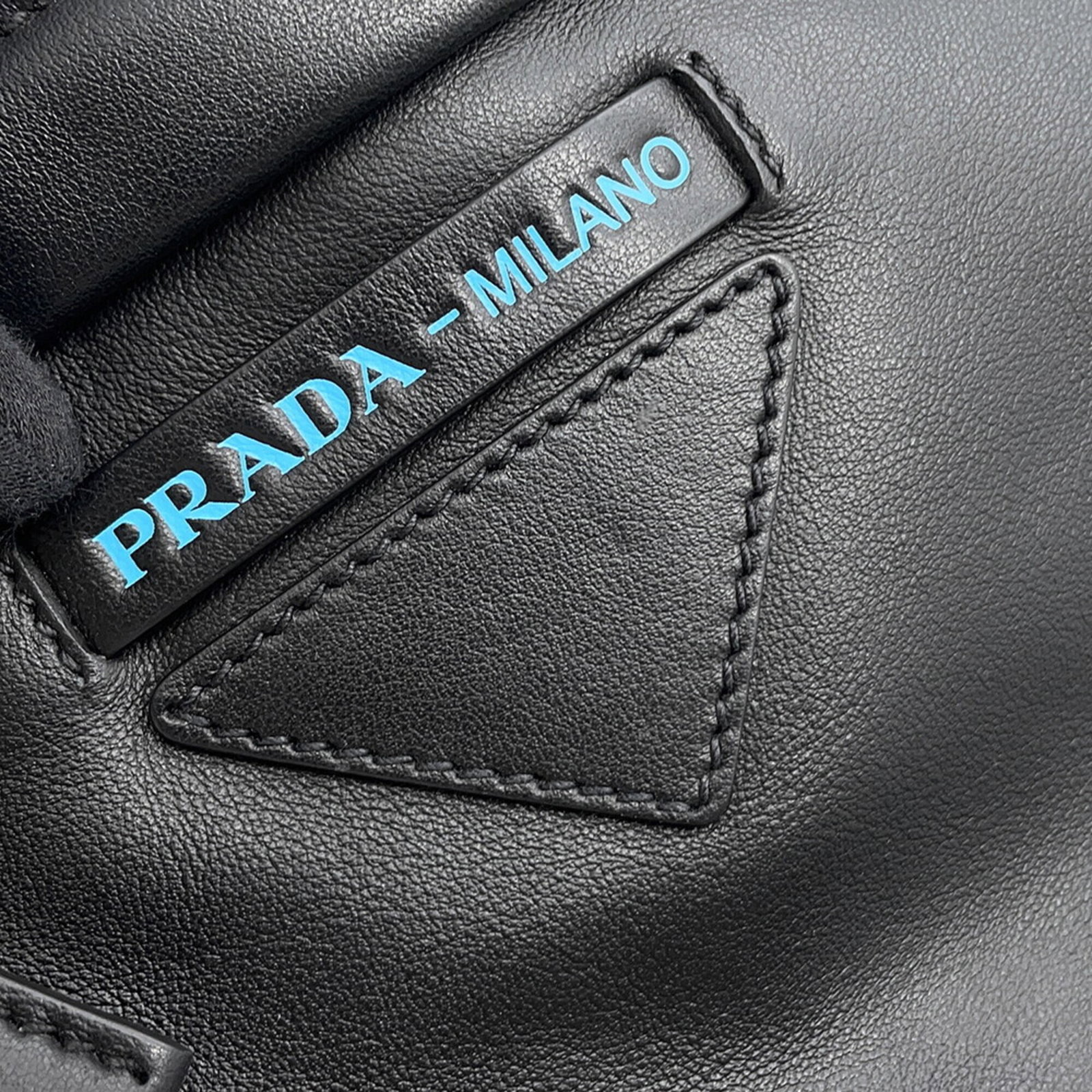 Shoulder Bag Prada Handbag - 9