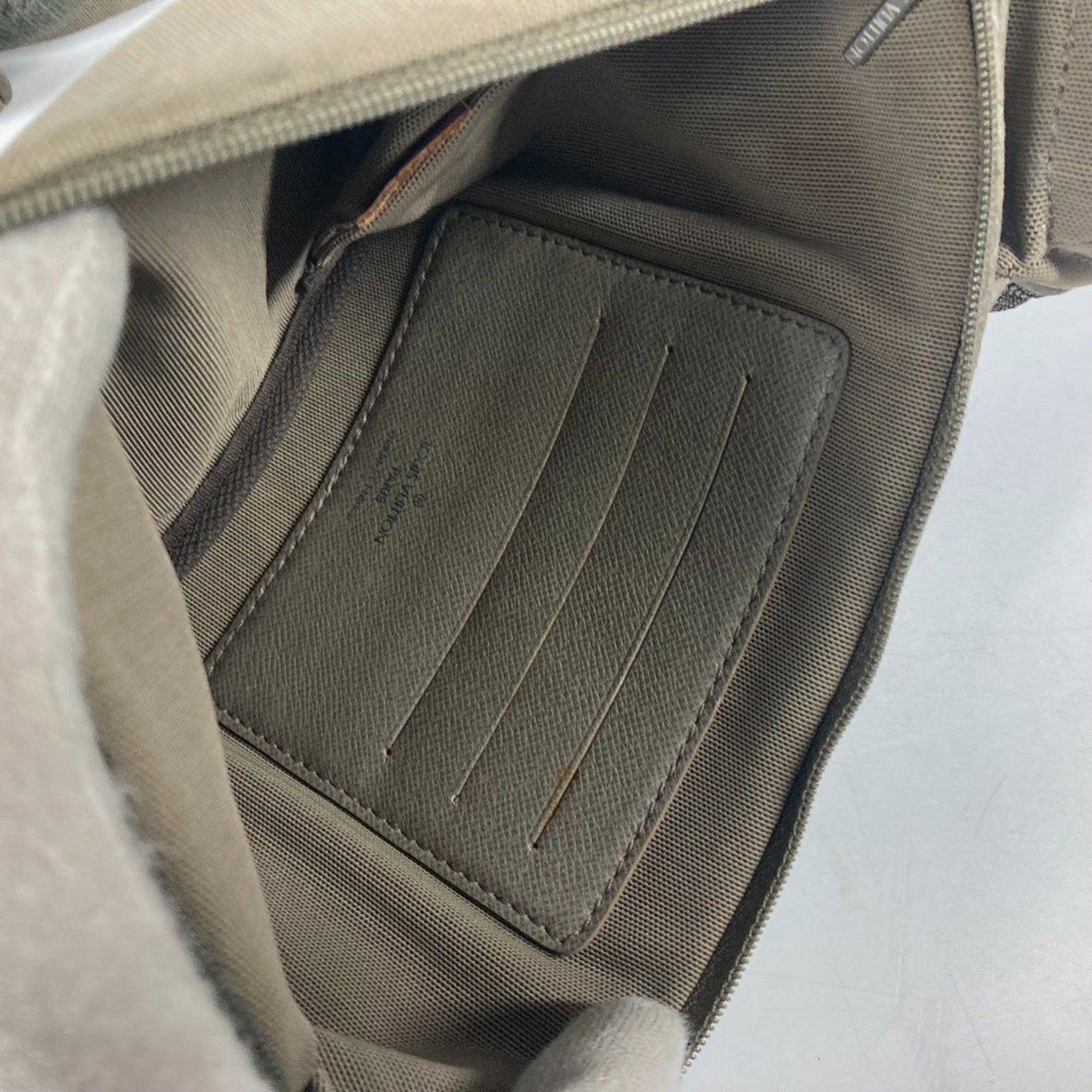 Damier Geant Louis Vuitton Sling - 10
