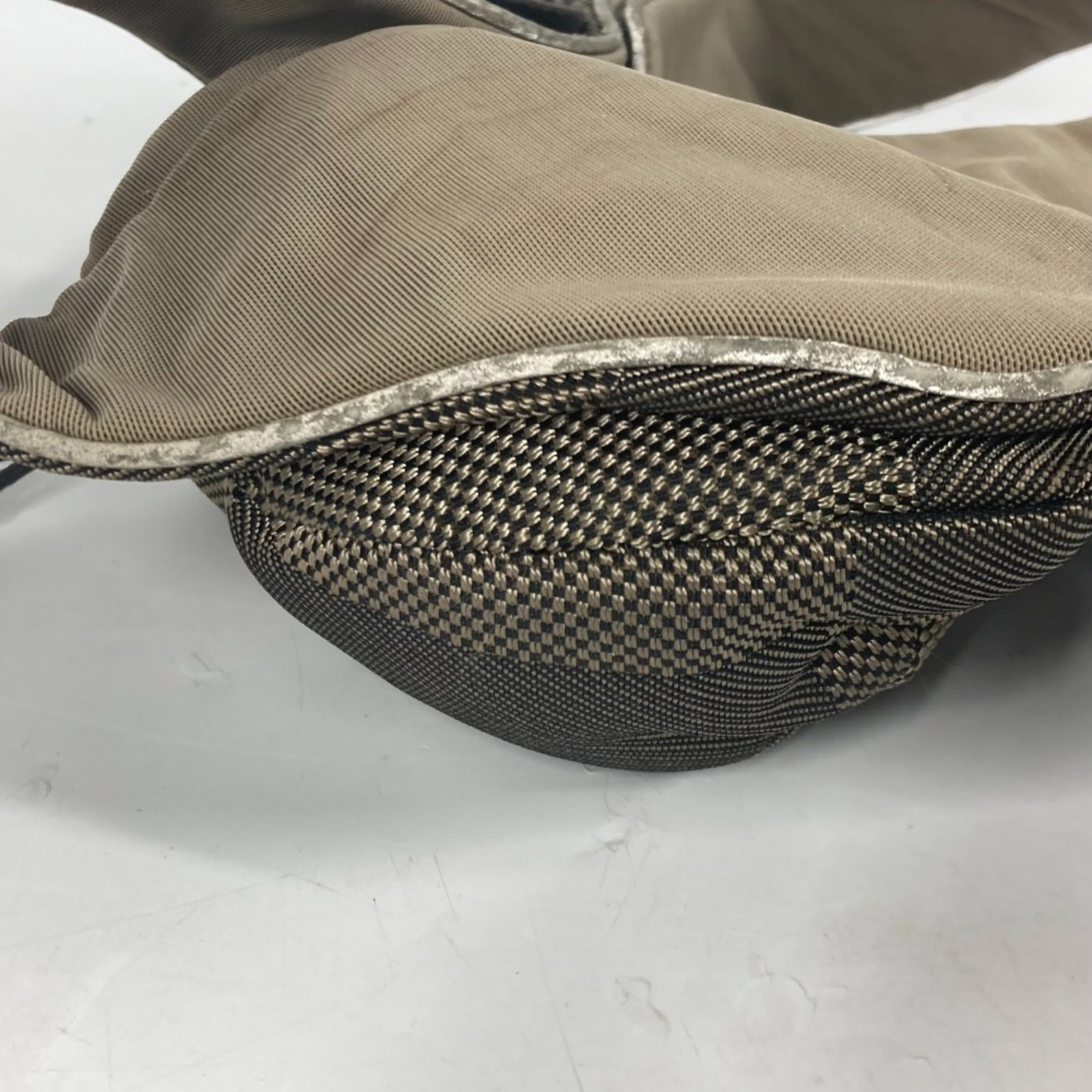 Damier Geant Louis Vuitton Sling - 12