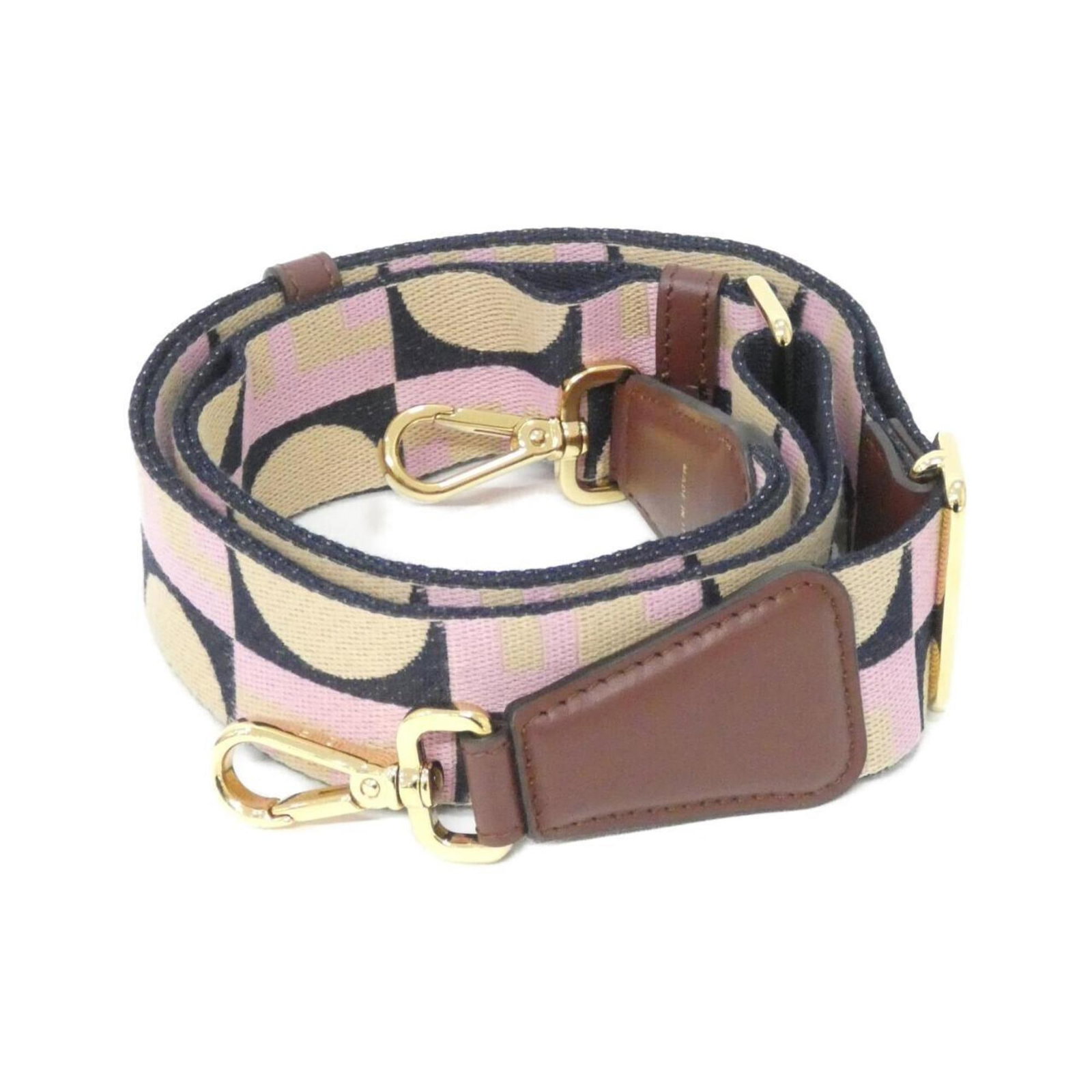 Strap Leather Fendi: Strap Leather Fendi Strap Leather Fendi is a high-quality, pink calfskin strap made from genuine leather. This stylish accessory features a sleek design and is accompanied by a box and dust bag for st