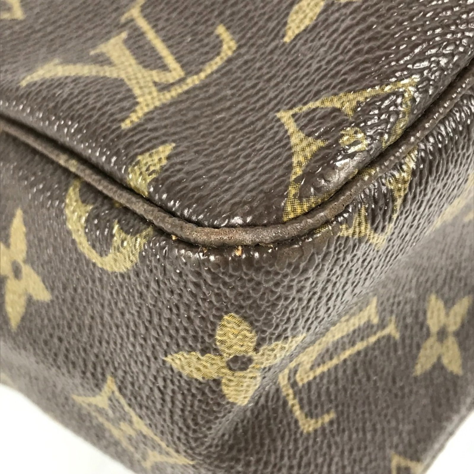 Monogram Pouch Louis Vuitton - 7