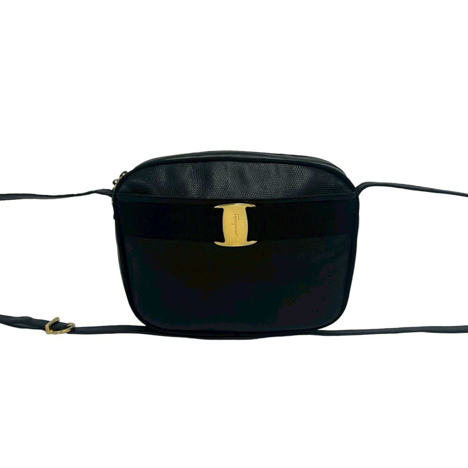 Shoulder Bag Leather Salvatore Ferragamo: Shoulder Bag Leather Salvatore Ferragamo Black leather shoulder bag from Salvatore Ferragamo, measuring 16cm x 23cm x 8cm, with a sleek and sophisticated design. This pochette-style bag features