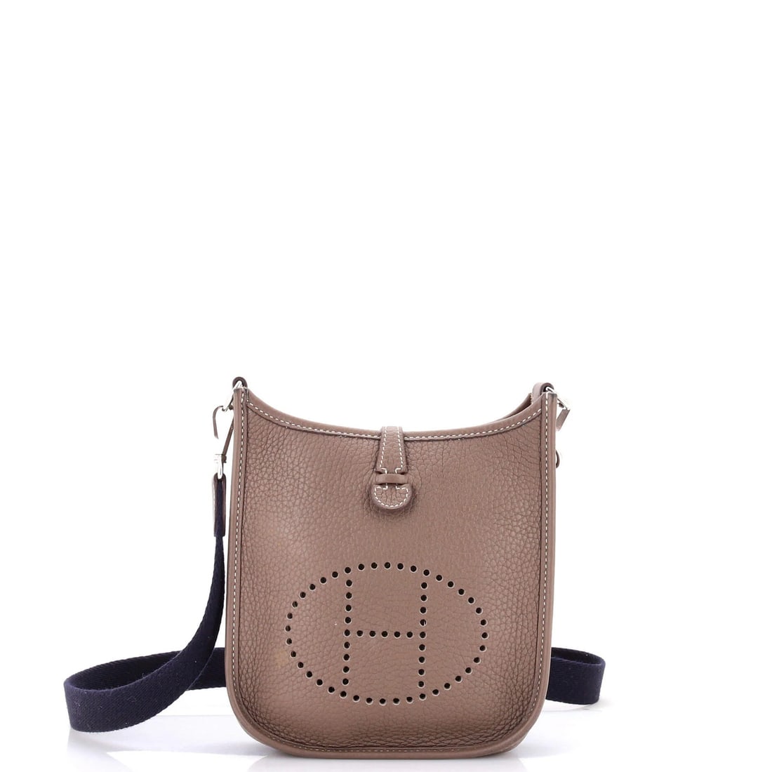 Evelyne Bag Gen III Clemence Hermes TPM: Evelyne Bag Gen III Clemence Hermes TPM The Evelyne Bag Gen III Clemence features a timeless gray leather exterior with palladium hardware, complemented by a raw leather interior. Measuring 7" in