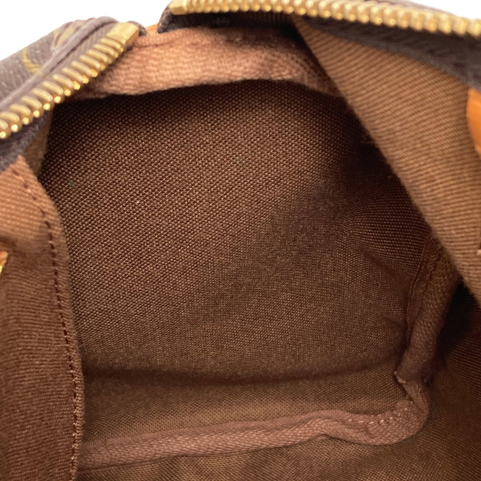 Louis Vuitton Monogram Handbag - 9