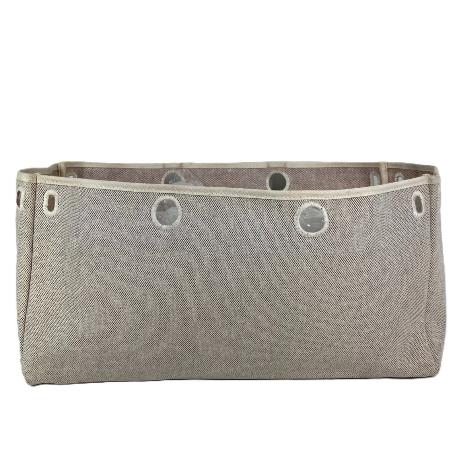 Hermes Handbag Shoulder Bag Toile H: Hermes Handbag Shoulder Bag Toile H The Hermes Toile H Shoulder Bag is a classic design with a timeless appeal, boasting a signature beige color and a unique Toile H print. Measuring 20cm x 40.5cm x
