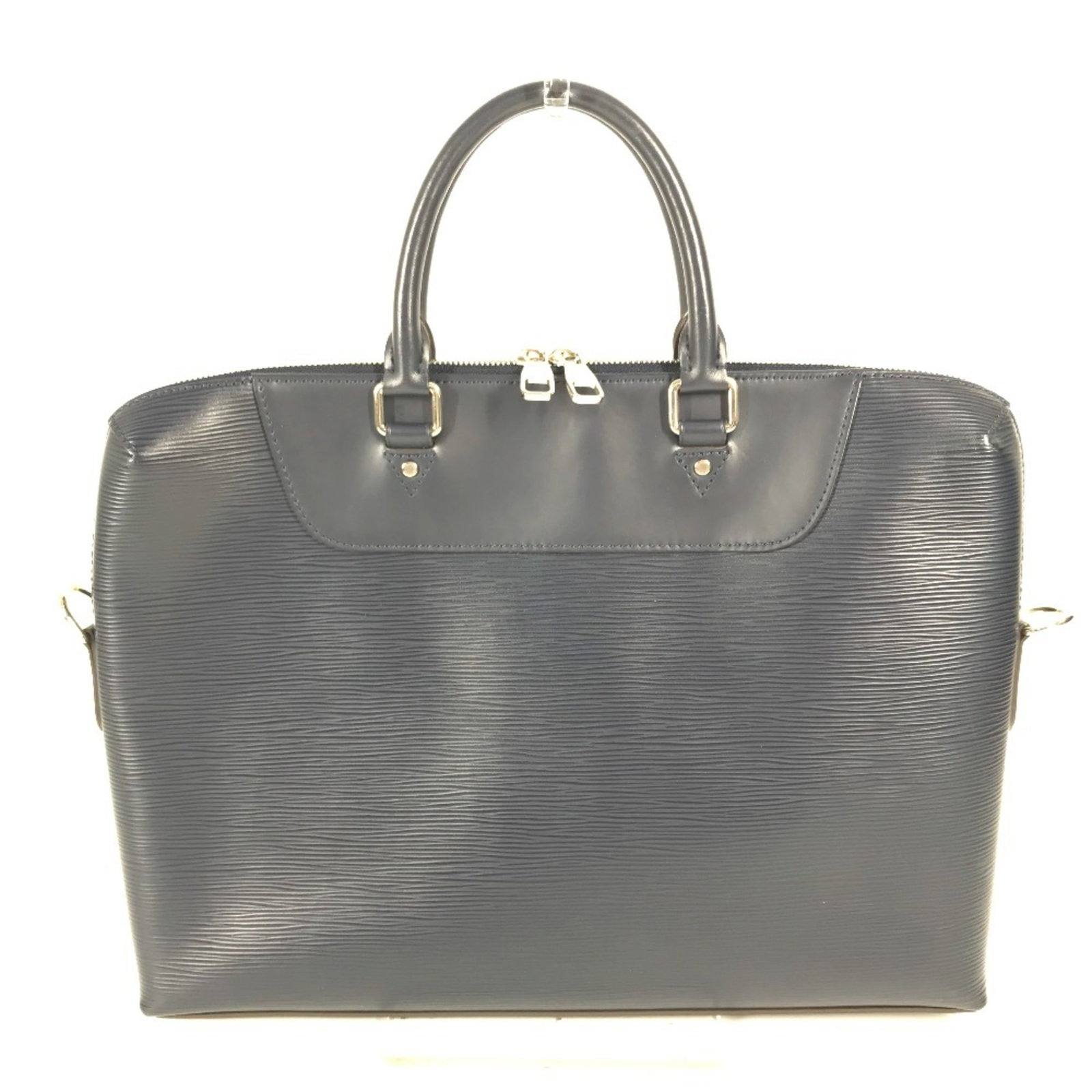 Epi Leather Louis Vuitton Handbag: Epi Leather Louis Vuitton Handbag Epi leather Louis Vuitton handbag in navy, navy blue, featuring a classic design with a signature. Made from high-quality Epi leather, this handbag boasts a timeless
