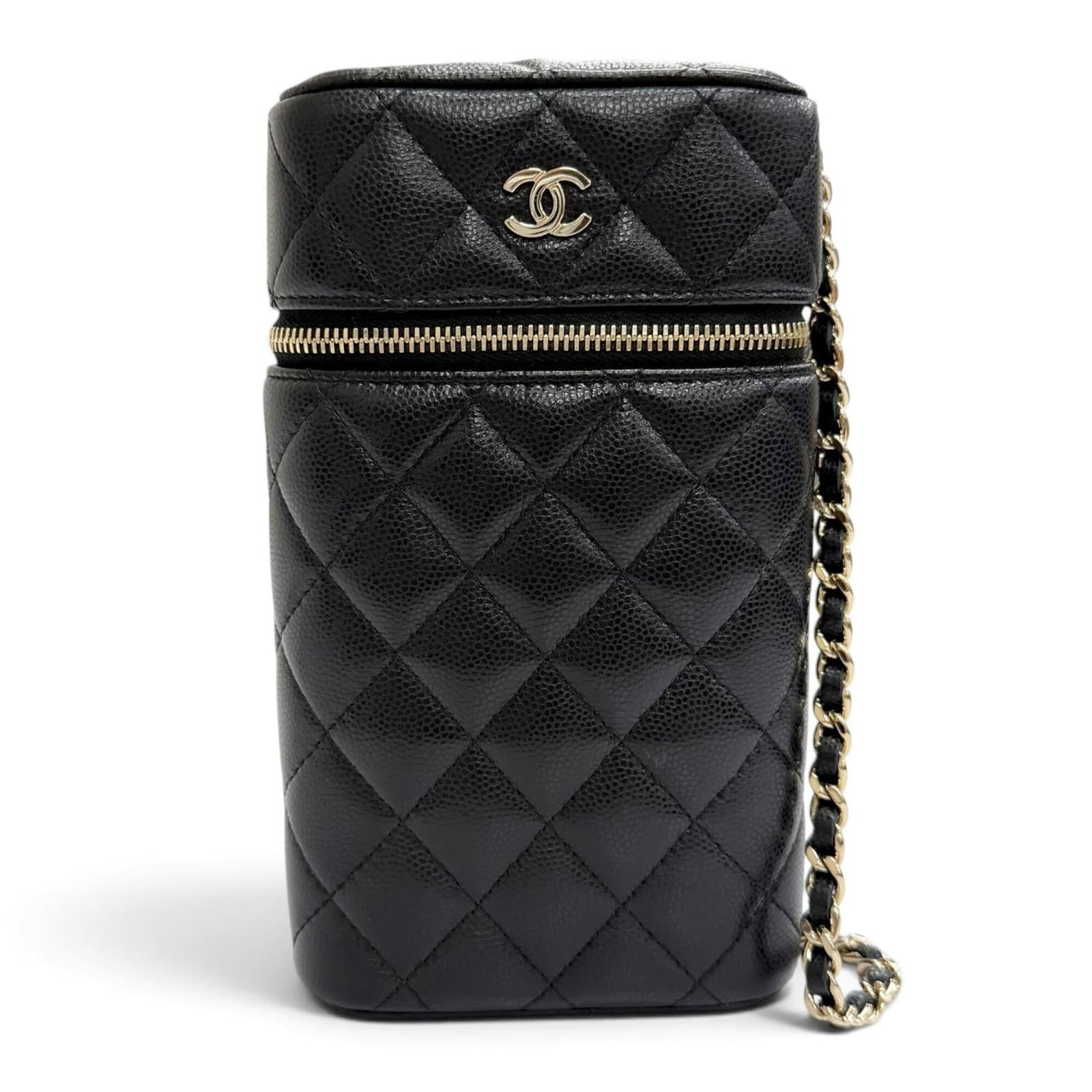 Calfskin Grained Chanel Bag Shoulder: Calfskin Grained Chanel Bag Shoulder Calfskin Grained Chanel Bag Shoulder is made from high-quality Grained Calfskin, a classic material for Chanel's iconic handbags. This black shoulder bag features