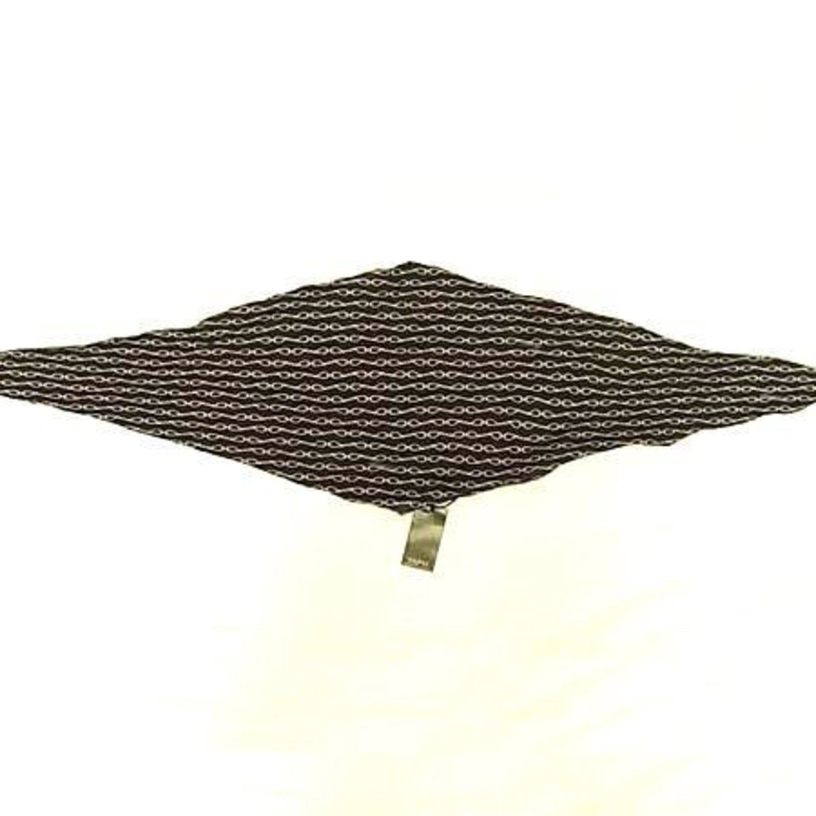 Silk Gucci Scarf 100%: Silk Gucci Scarf 100% Silk Gucci Scarf in Diamond Shape, Made from 100% Silk, Features a Timeless Black Color. Measuring 1.22m x 38cm, this Scarf is a Statement Piece for Any Occasion. Item