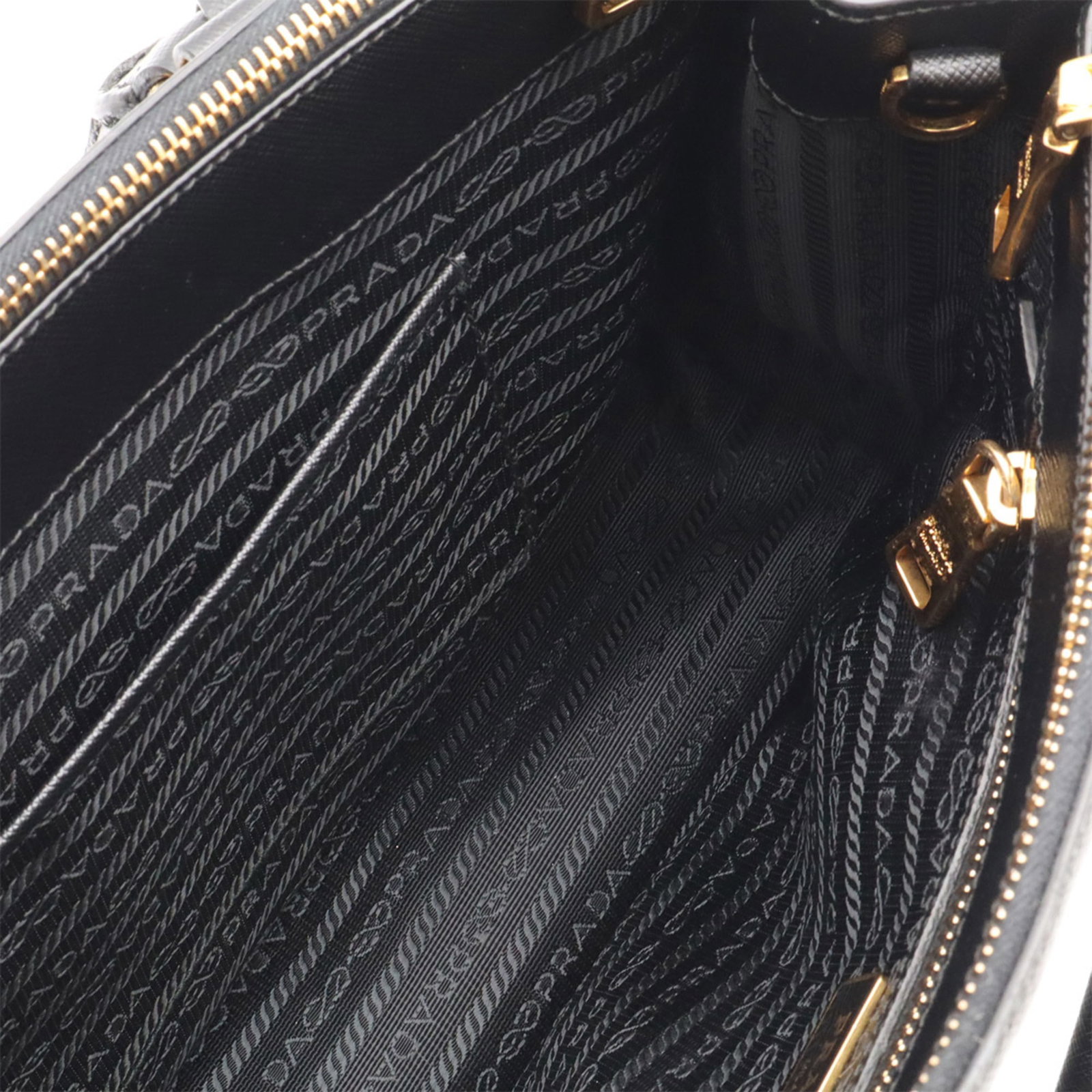 Handbag Leather Prada - 10