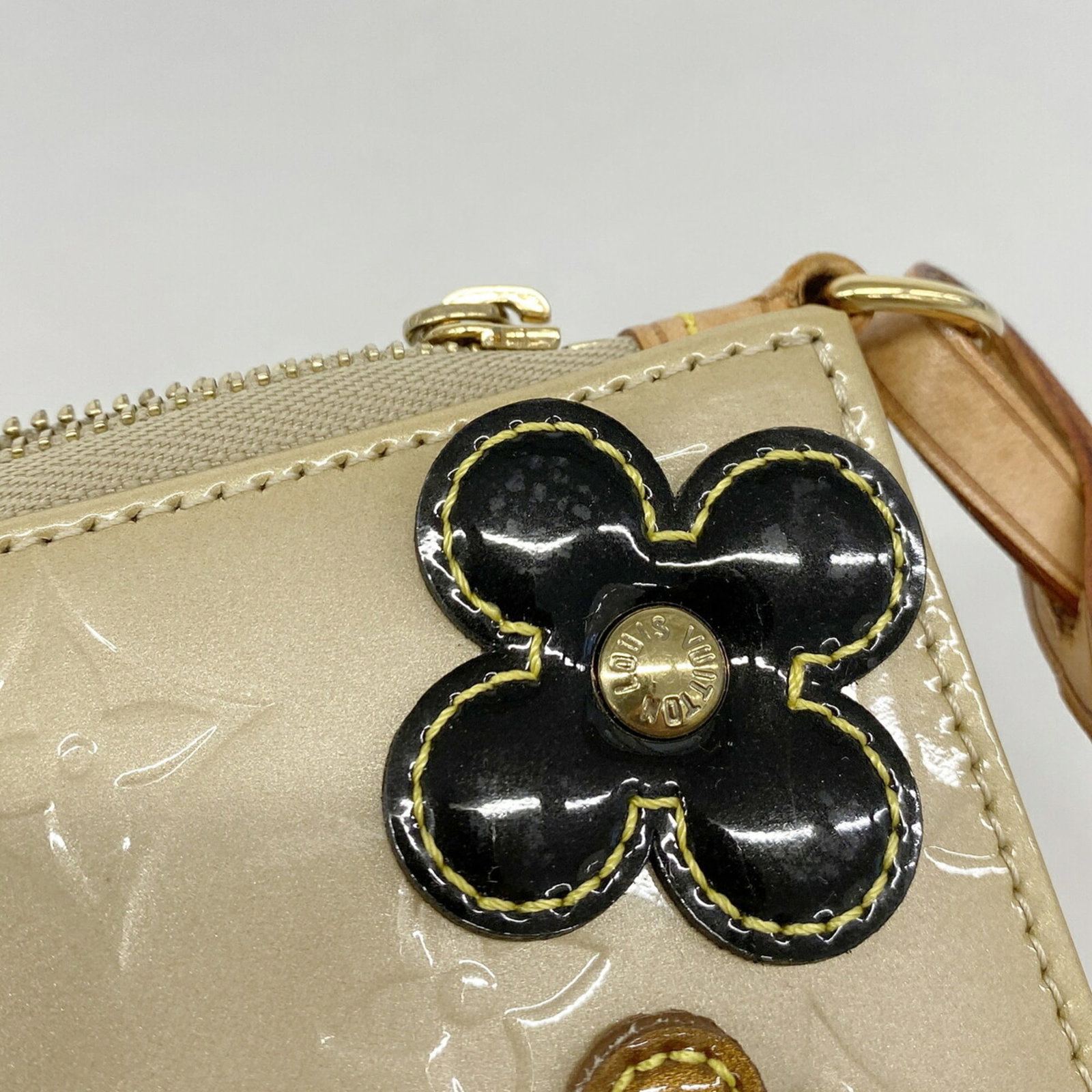Louis Vuitton Pouch - 10