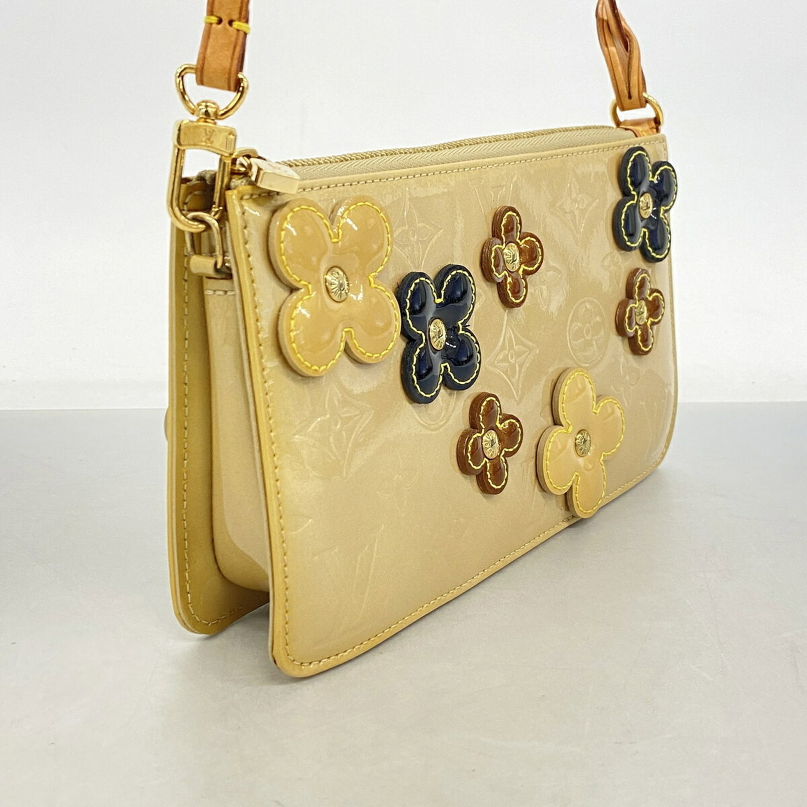 Louis Vuitton Pouch - 2