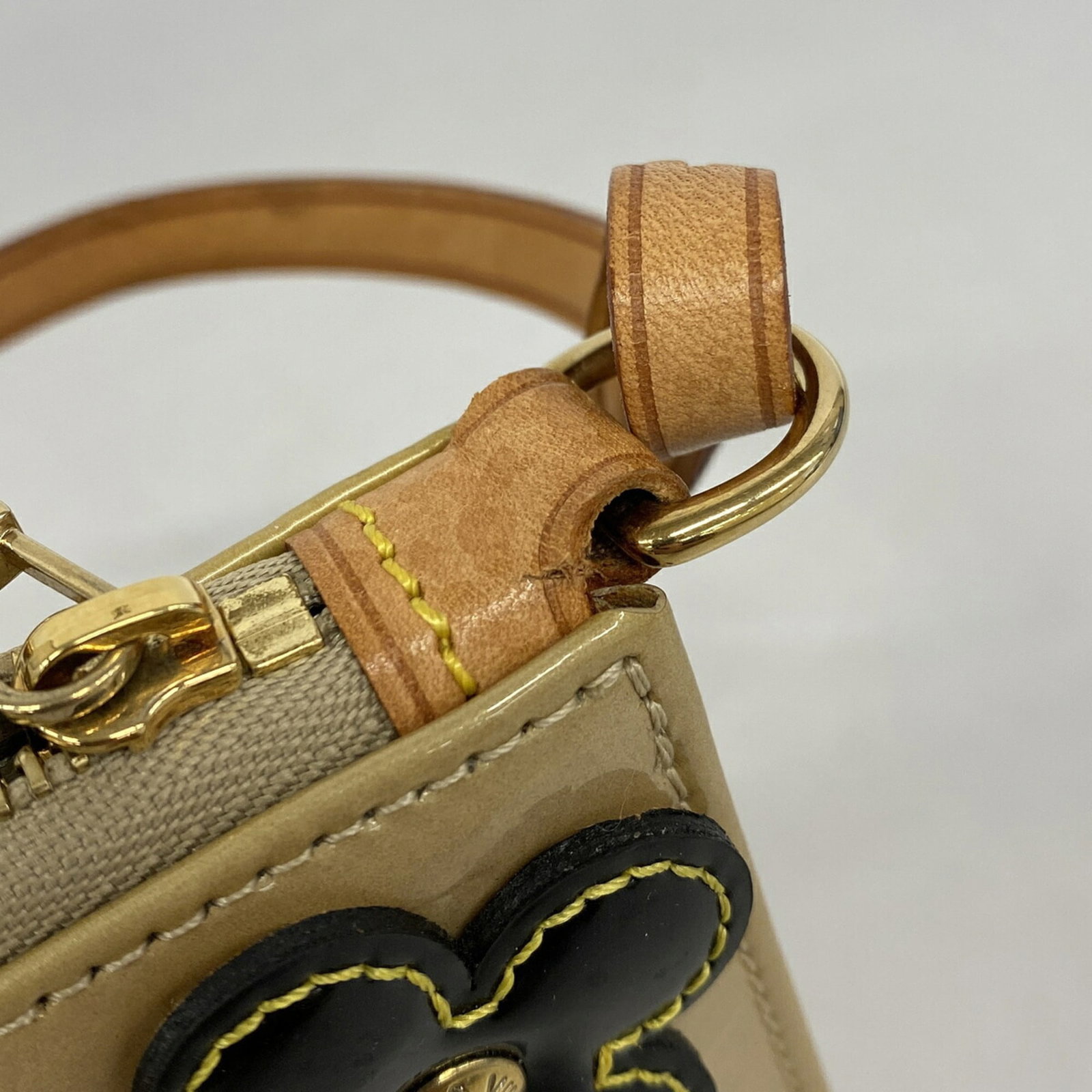 Louis Vuitton Pouch - 6