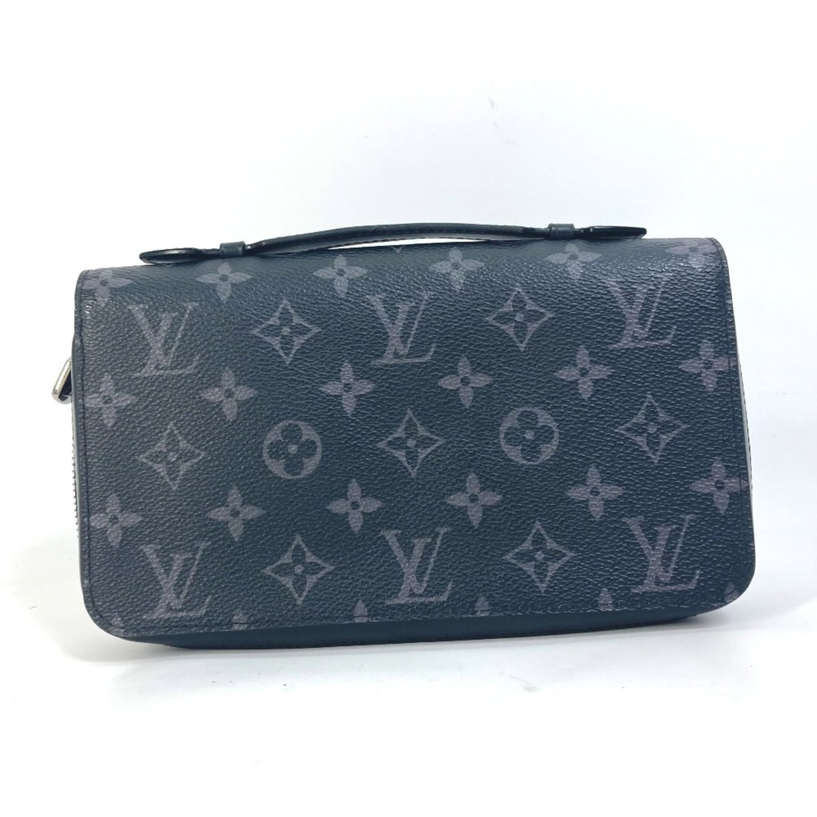 Vuitton Louis Long Wallet Monogram Eclipse Bi Fold Canvas: Vuitton Louis Long Wallet Monogram Eclipse Bi Fold Canvas The Louis Vuitton Louis Long Wallet Monogram Eclipse Bi Fold Canvas is a sleek and sophisticated accessory, featuring the iconic Monogram Ecli