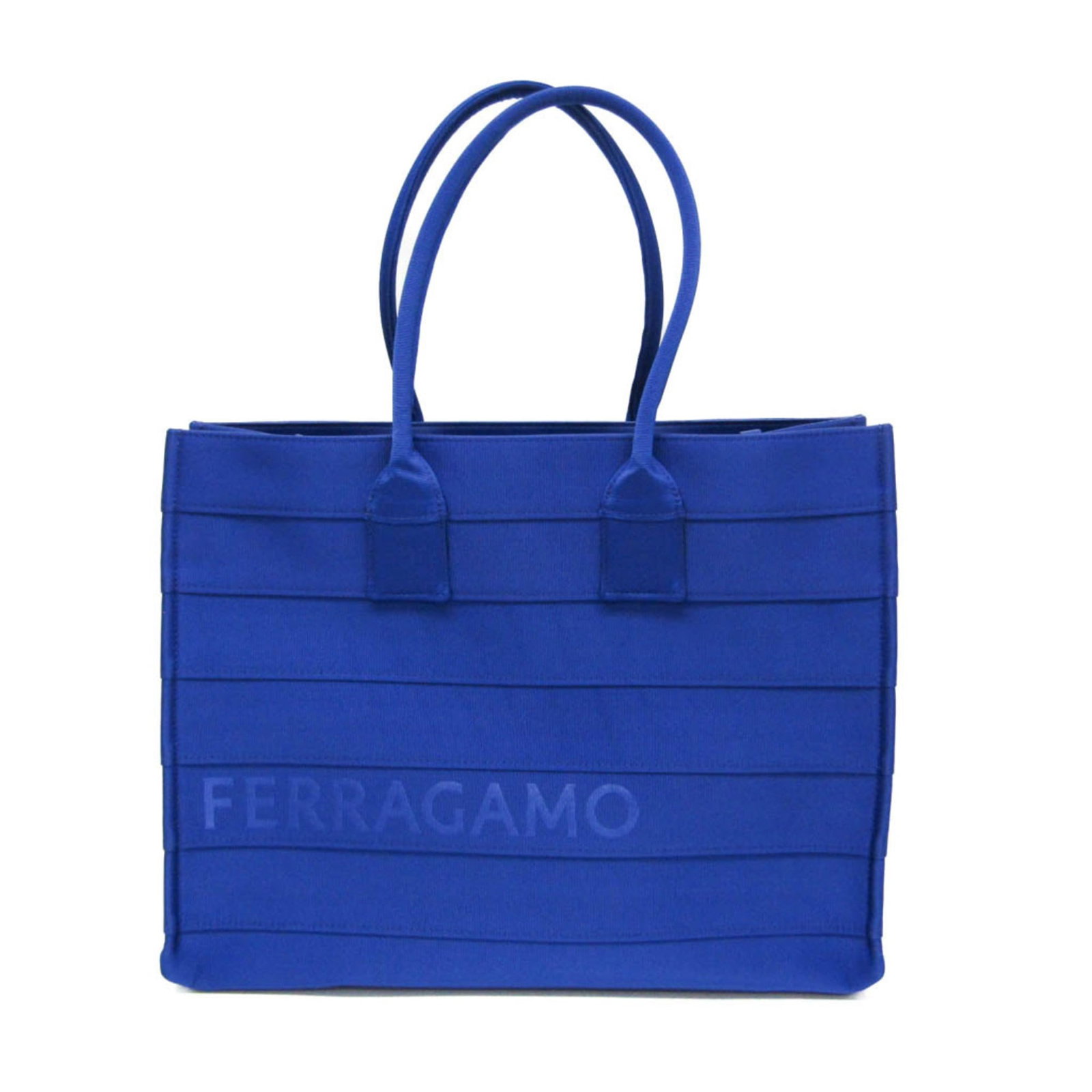 Nylon Canvas Ferragamo Bag Tote Salvatore: Nylon Canvas Ferragamo Bag Tote Salvatore Nylon canvas Ferragamo bag tote Salvatore features a striking blue color and a distinctive design. Made from high-quality nylon canvas, this tote bag