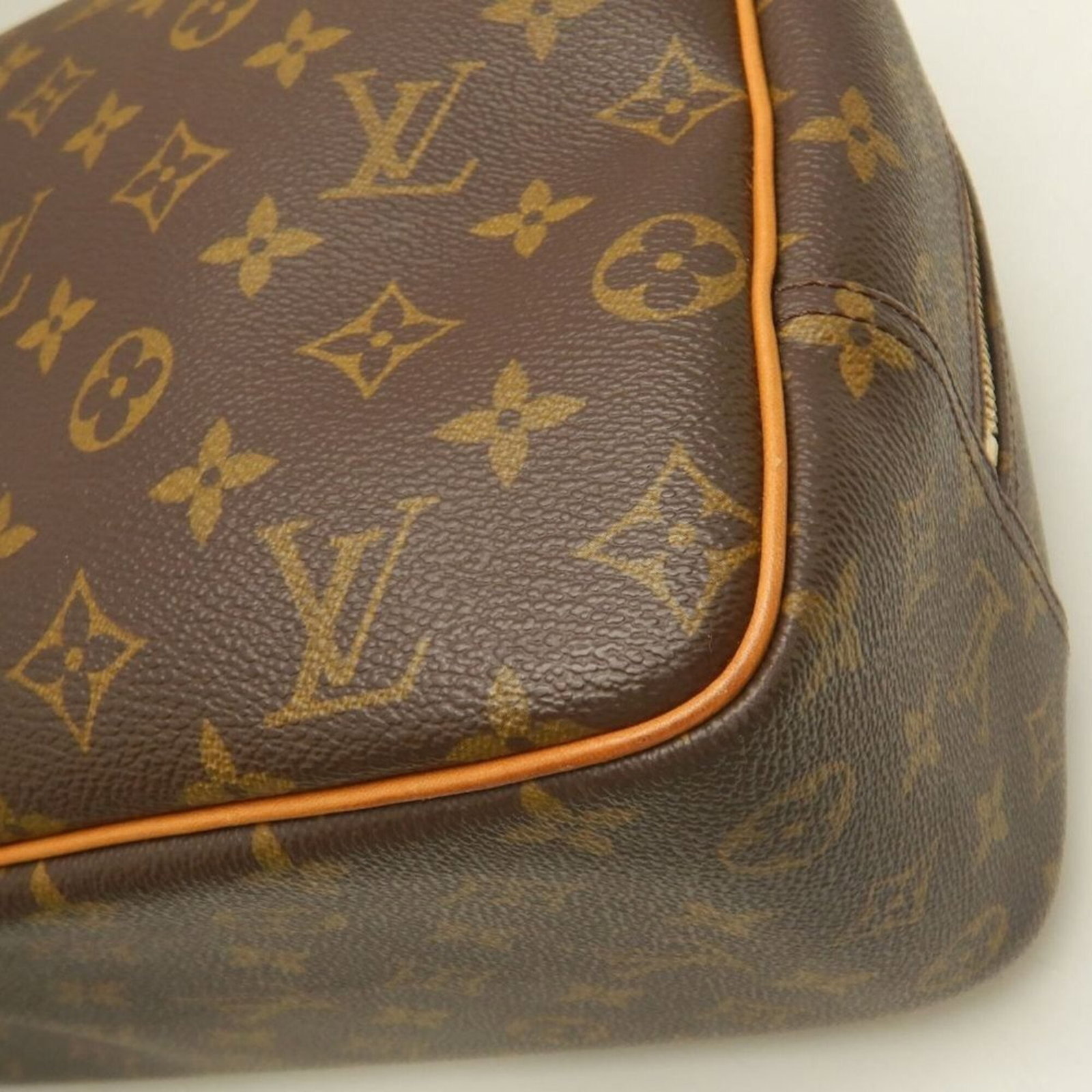 Louis Vuitton Monogram Handbag - 19