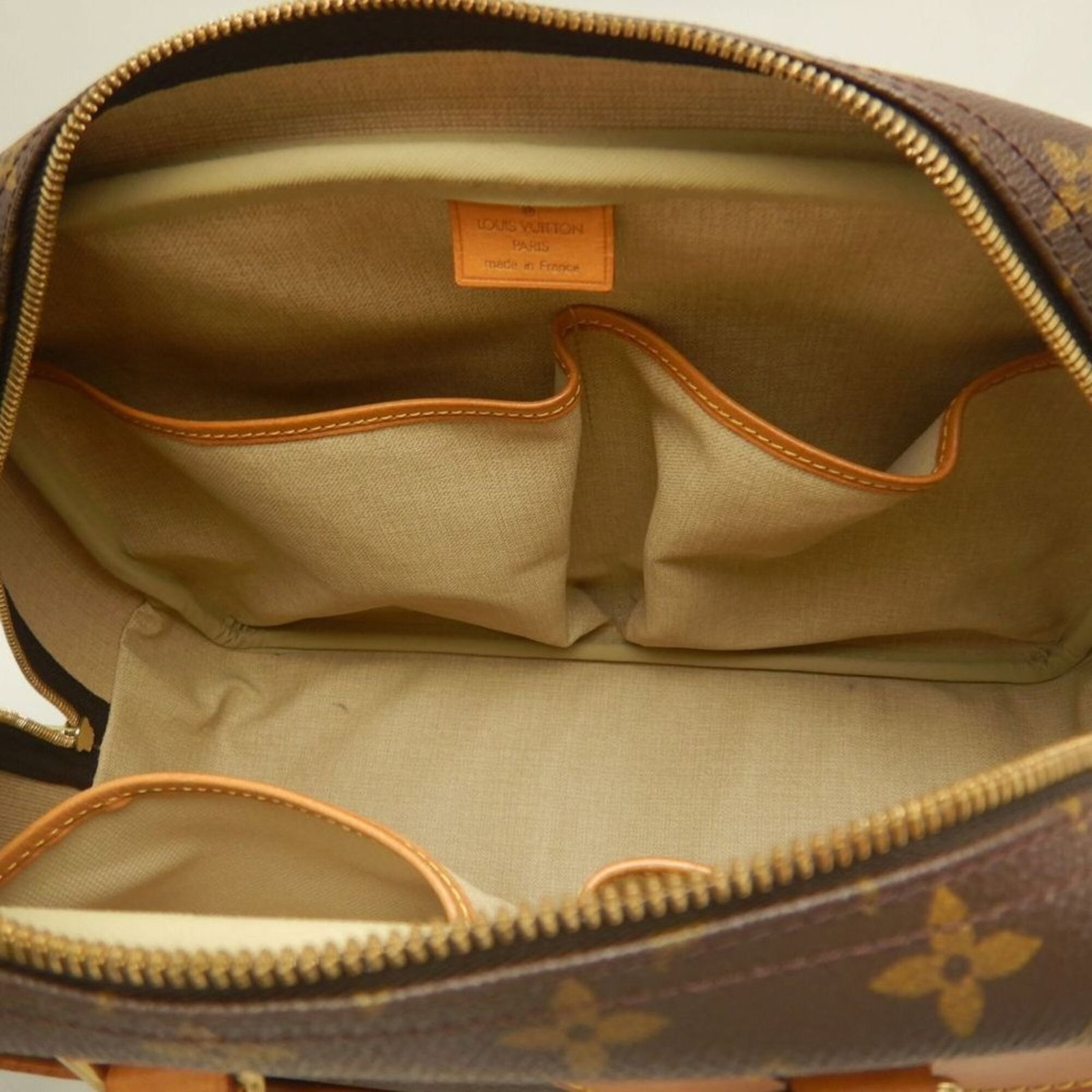 Louis Vuitton Monogram Handbag - 4