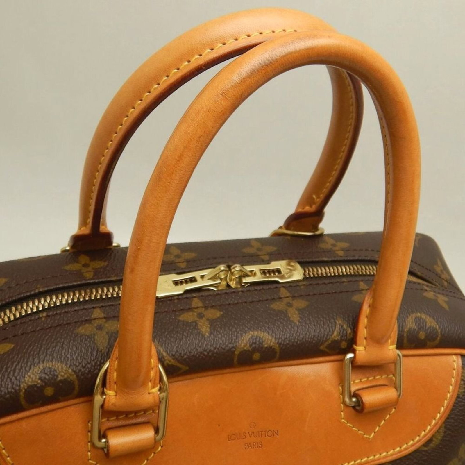 Louis Vuitton Monogram Handbag - 7