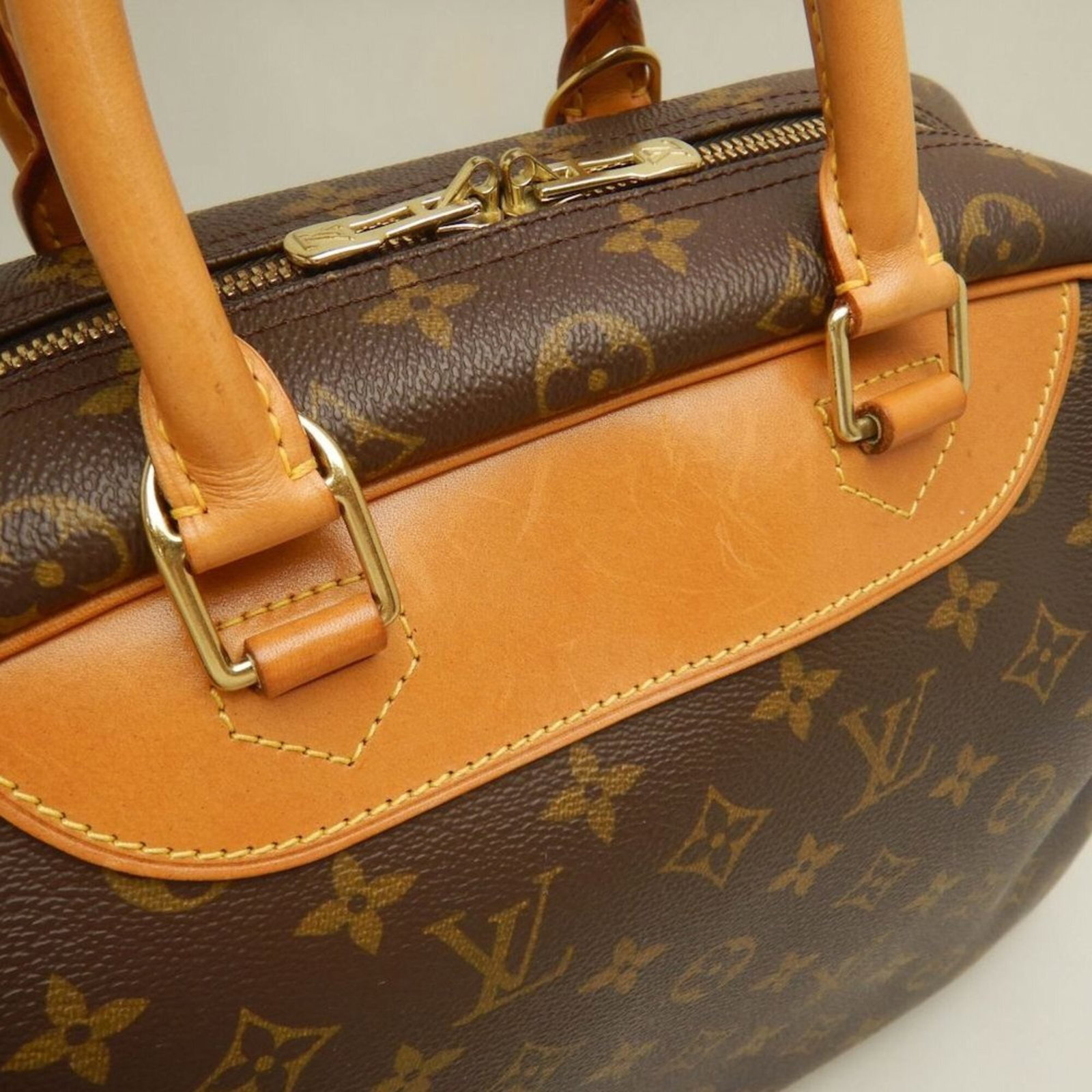 Louis Vuitton Monogram Handbag - 8