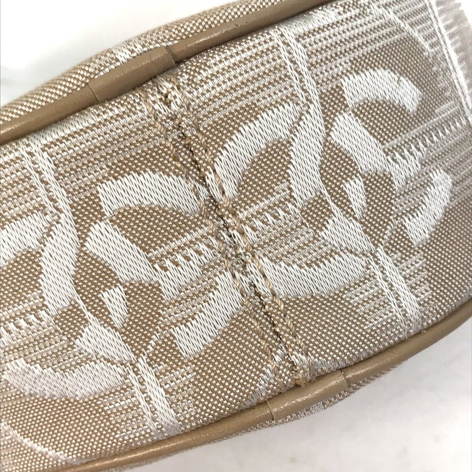Cloth Pouch Chanel - 4