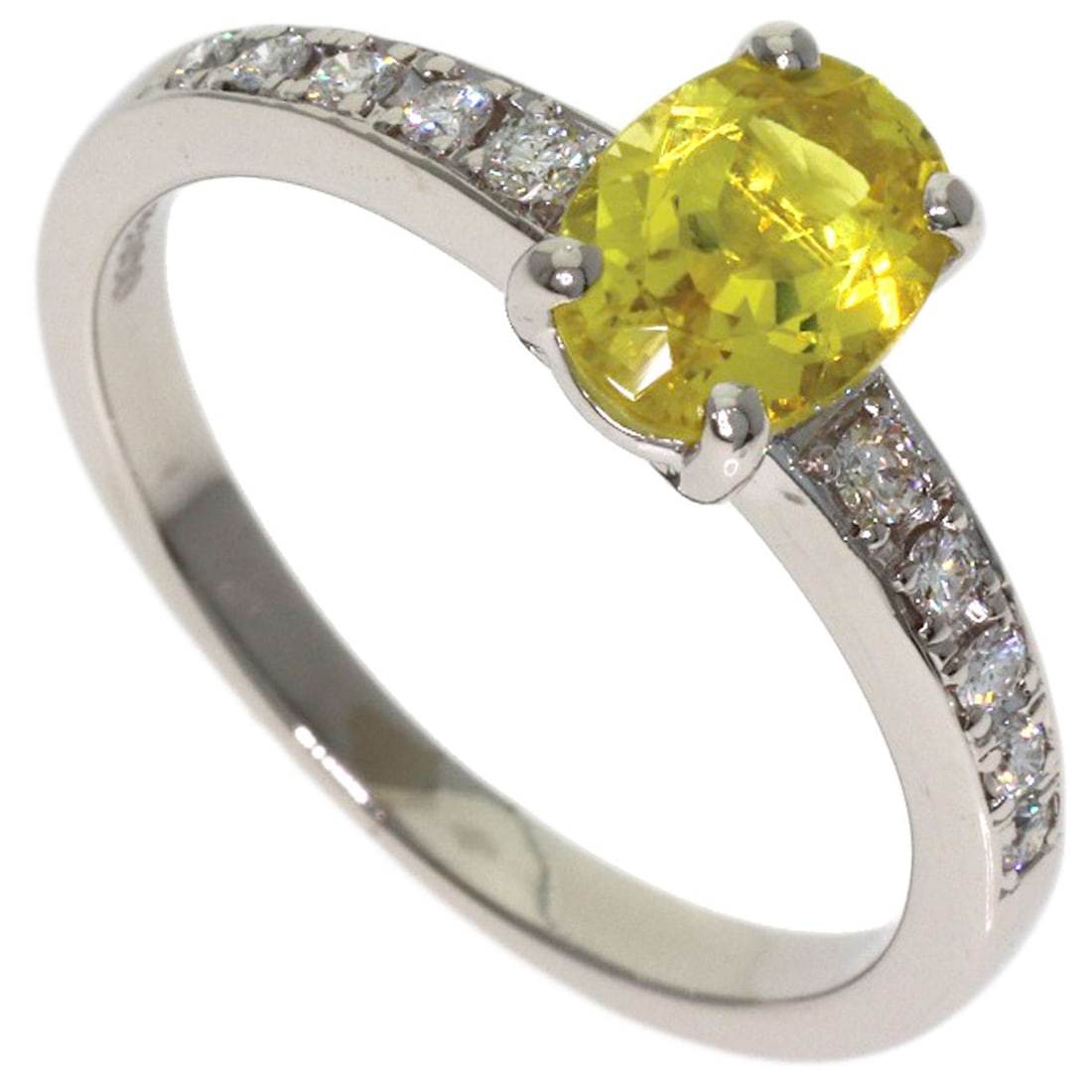 Diamond Ring Platinum Tourmaline Yellow Ring Pt900: Diamond Ring Platinum Tourmaline Yellow Ring Pt900 Platinum Tourmaline Yellow Ring Pt900 boasts a striking silver metal exterior and a beautiful tourmaline stone set in a platinum setting, weighing