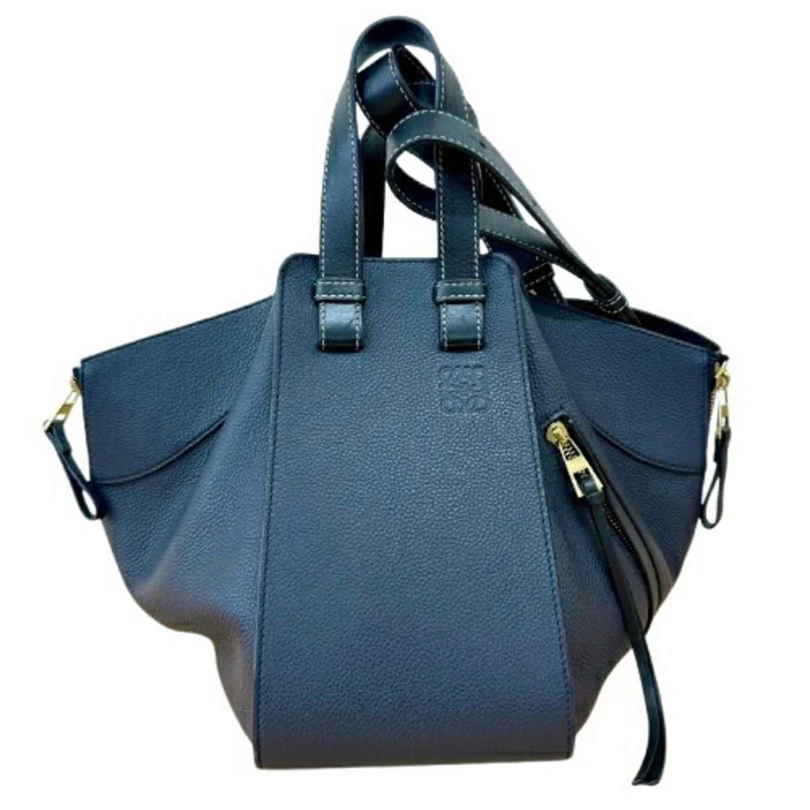 Shoulder Bag Leather Loewe Handbag: Shoulder Bag Leather Loewe Handbag Item Specifics: Brand: Loewe Line: Hammock Type: Handbag, Shoulder bag Material: Leather Color: Black, Dark navy Gender: Women Size (HxWxD): 24cm x 29cm x 13.5cm /