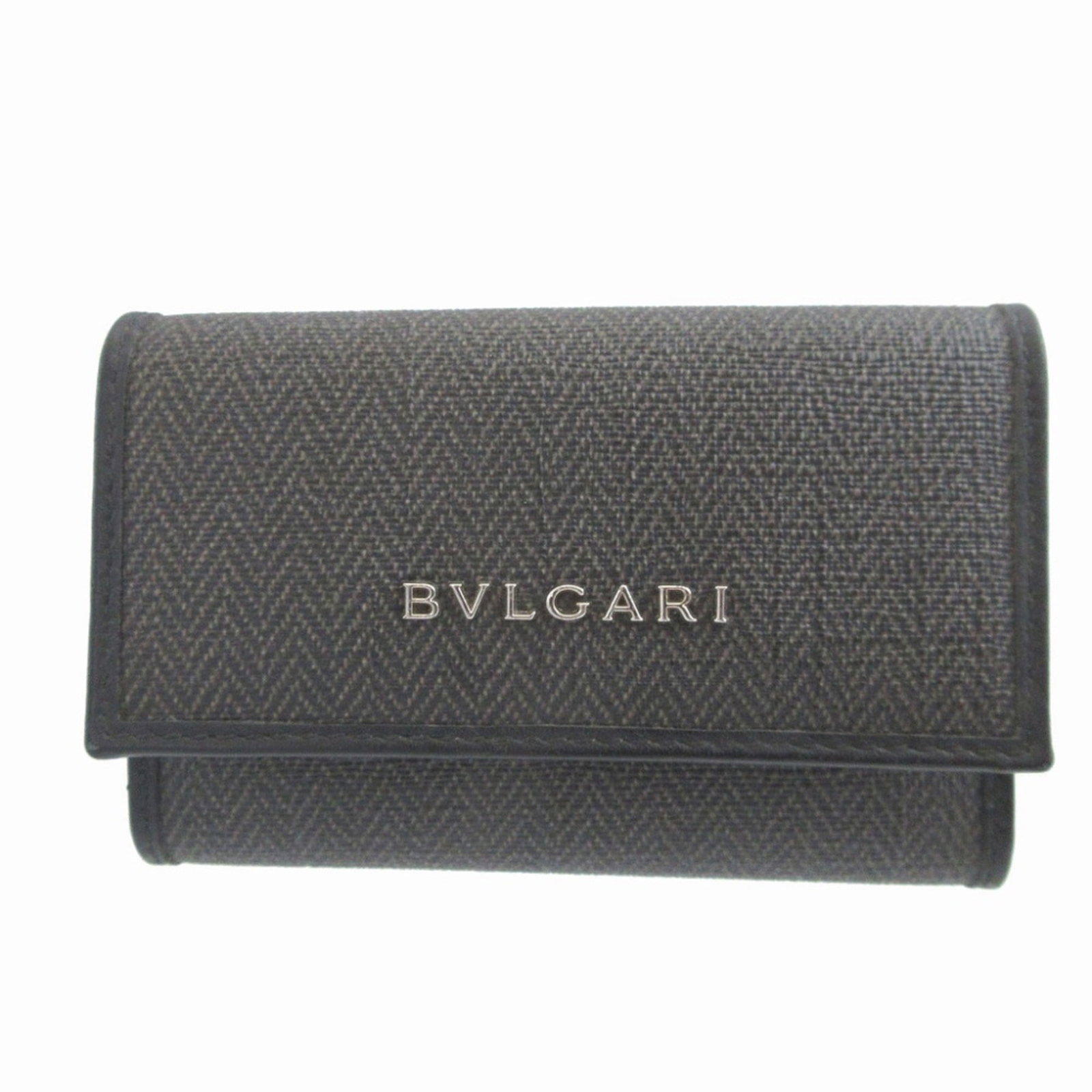 Excellent Condition Bulgari Weekend Coated Canvas Key Case In Gray And Black 6-Ring Accessory: Excellent Condition Bulgari Weekend Coated Canvas Key Case In Gray And Black 6-Ring Accessory Coated canvas construction provides a durable and stylish exterior for this Bulgari Weekend key case,