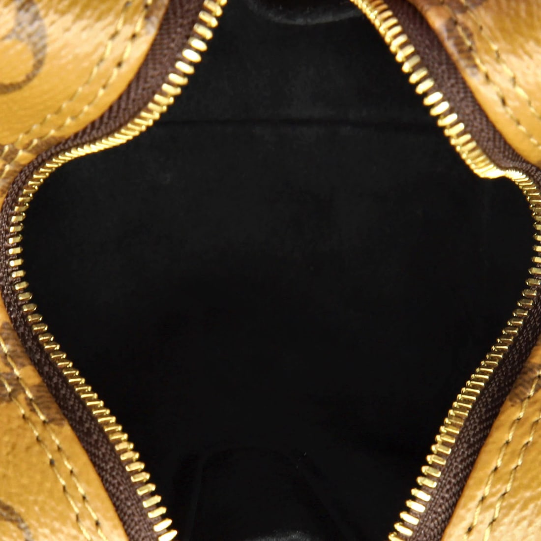 Canvas Dice Bag Monogram Reverse Louis Vuitton - 5
