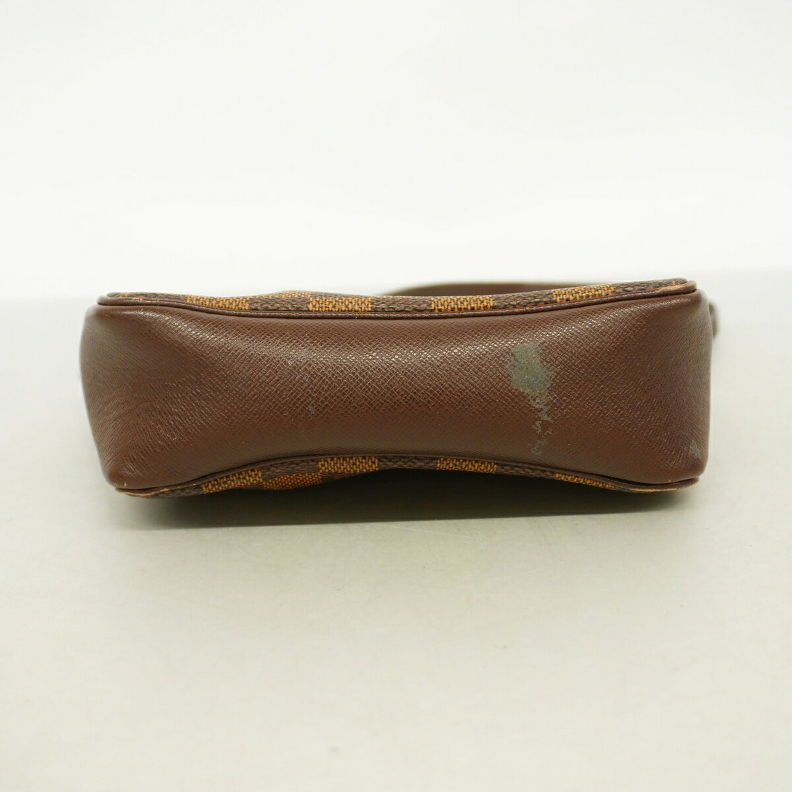 Louis Vuitton Pouch - 3