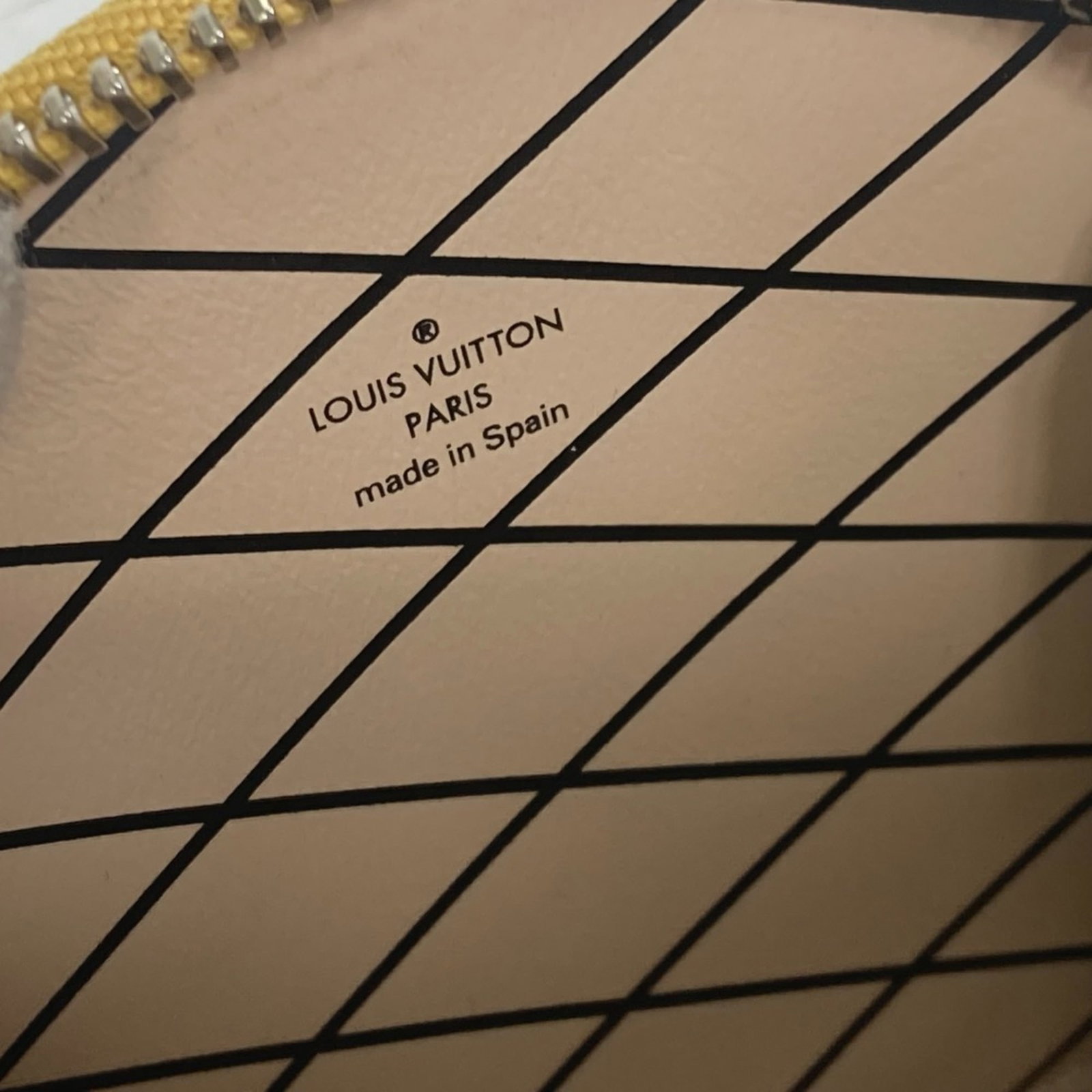 Louis Vuitton Coin Purse/ Coin Case - 11