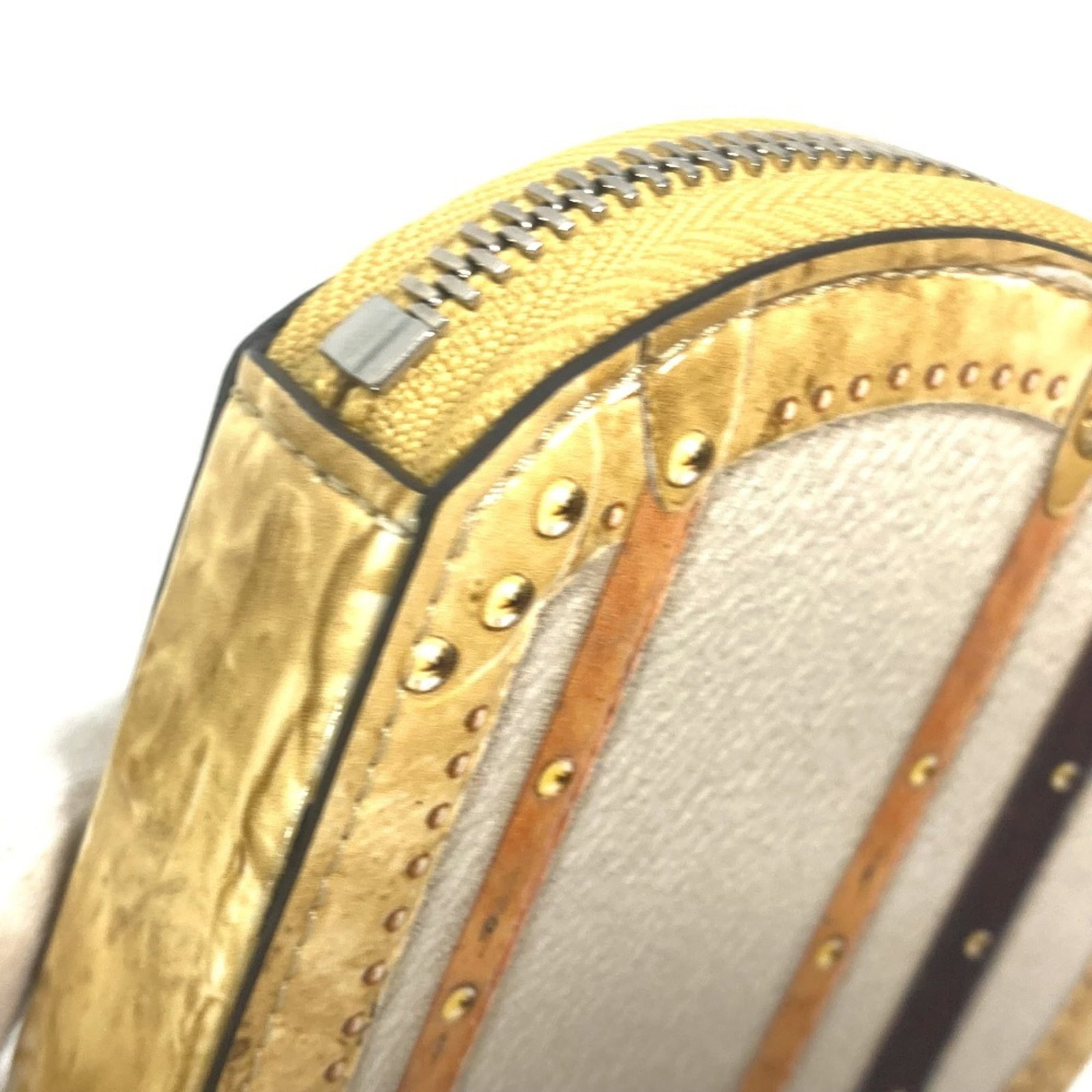 Louis Vuitton Coin Purse/ Coin Case - 9