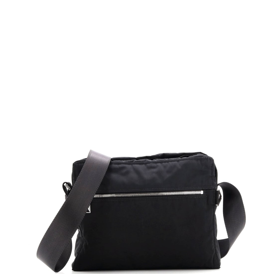 Nylon Bag Messenger Veneta Button Snap Bottega: Nylon Bag Messenger Veneta Button Snap Bottega Bottega Veneta's Nylon Bag Messenger Veneta features a sleek, all-black design with a classic snap button closure. Made from durable nylon, this stylish