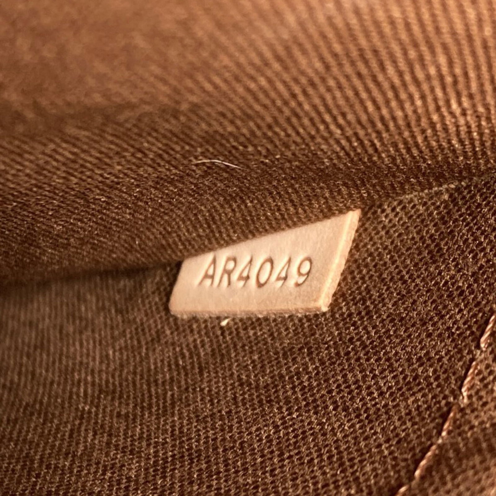 Louis Vuitton Monogram Tote - 7