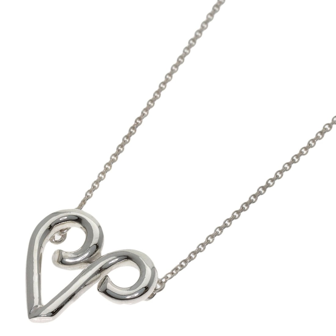 Silver Aries Necklace Tiffany&Co: Silver Aries Necklace Tiffany&Co Silver Aries Necklace from Tiffany&Co. is a sleek and modern accessory, featuring a silver chain and a silver metal design. This 18.5-inch necklace is a stylish