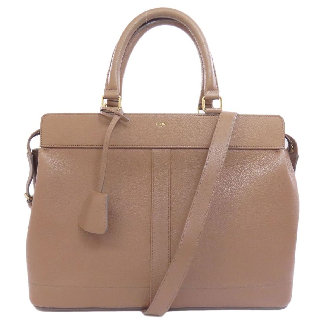 Celine Cabas De France Medium 2Way Tote Bag Leather: Celine Cabas De France Medium 2Way Tote Bag Leather This Celine Cabas De France Medium 2Way Tote Bag Leather is a classic design in beige leather, featuring a timeless 2-way closure and a spacious