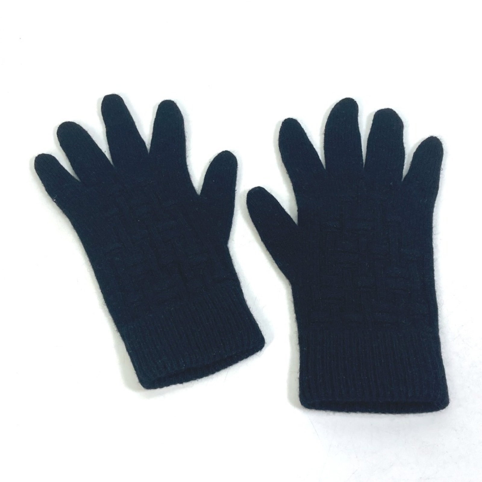 Unspecified Warm Gloves Cashmere: Unspecified Warm Gloves Cashmere Black cashmere gloves measure 26.5cm in length, providing warmth. Made from cashmere, these gloves are a simple, straightforward accessory. Item Specifics: Brand: Unsp