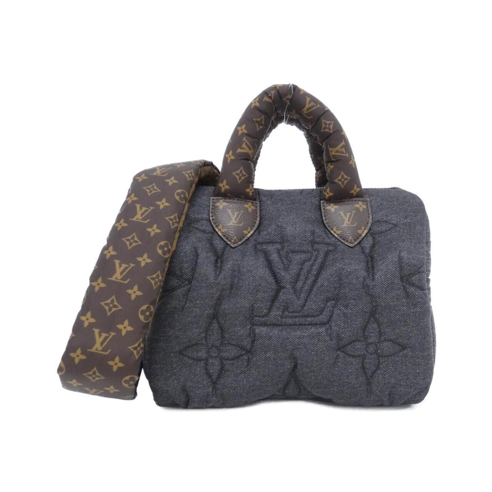 Boston Bag Nylon By Louis Vuitton: Boston Bag Nylon By Louis Vuitton Boston Bag Nylon By Louis Vuitton is made from high-quality nylon material. It features a classic black color and a compact size of 19cm x 25cm x 15cm, making it a