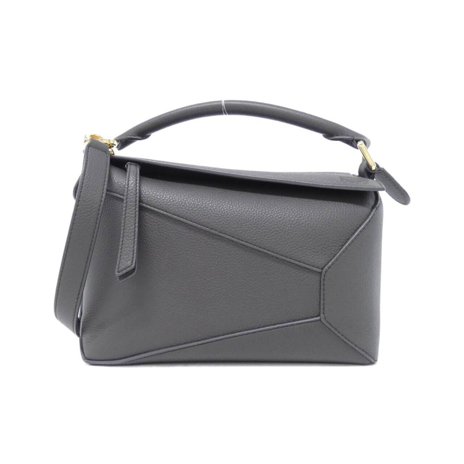 Handbag Leather Handbag: Handbag Leather Handbag Dark gray leather handbag with clean lines and a classic design. Measuring 17cm x 24cm x 10cm, this stylish accessory is perfect for everyday use. Its sleek size and sophistica
