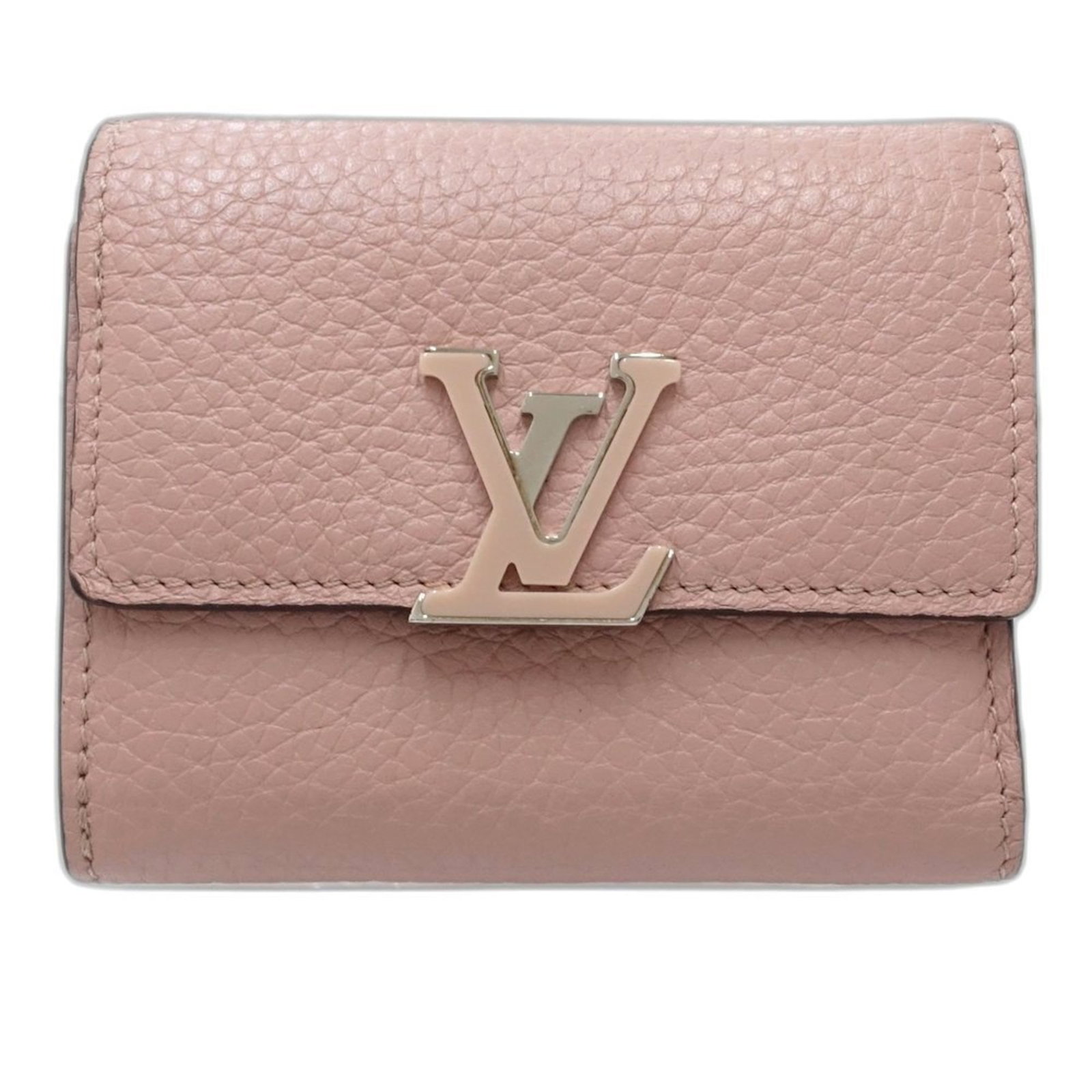 Louis Vuitton Wallet (Tri-Fold) Leather: Louis Vuitton Wallet (Tri-Fold) Leather Tri-fold leather wallet from Louis Vuitton, crafted with Taurillon leather, features a classic design and comes with a dust bag for protection. Measuring 8cm x
