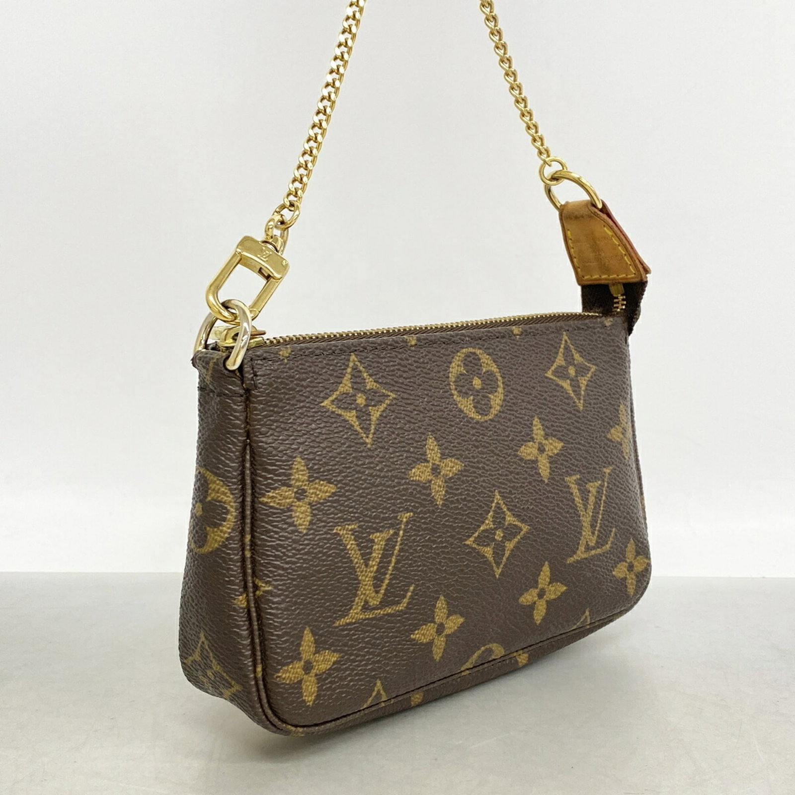 Louis Vuitton Pouch - 2