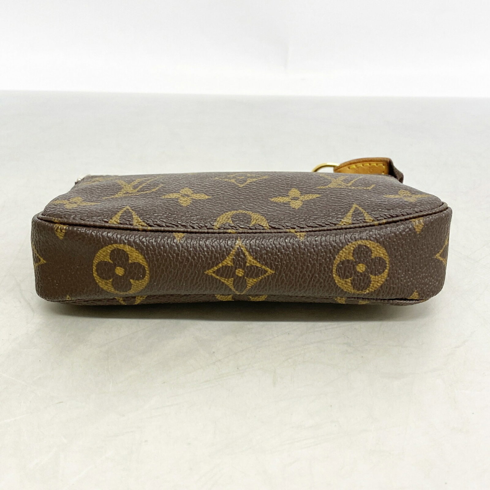 Louis Vuitton Pouch - 3