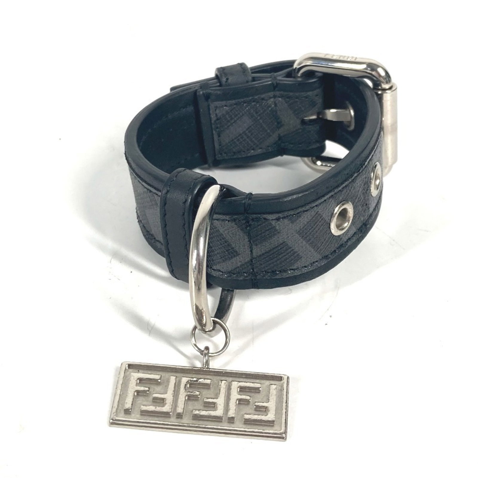 Collar Leather by Fendi: Collar Leather by Fendi Black or Gray Leather Collar by Fendi, available in lengths from 15cm to 23.5cm. Made from high-quality leather, this collar is a stylish accessory. The Fendi brand is known