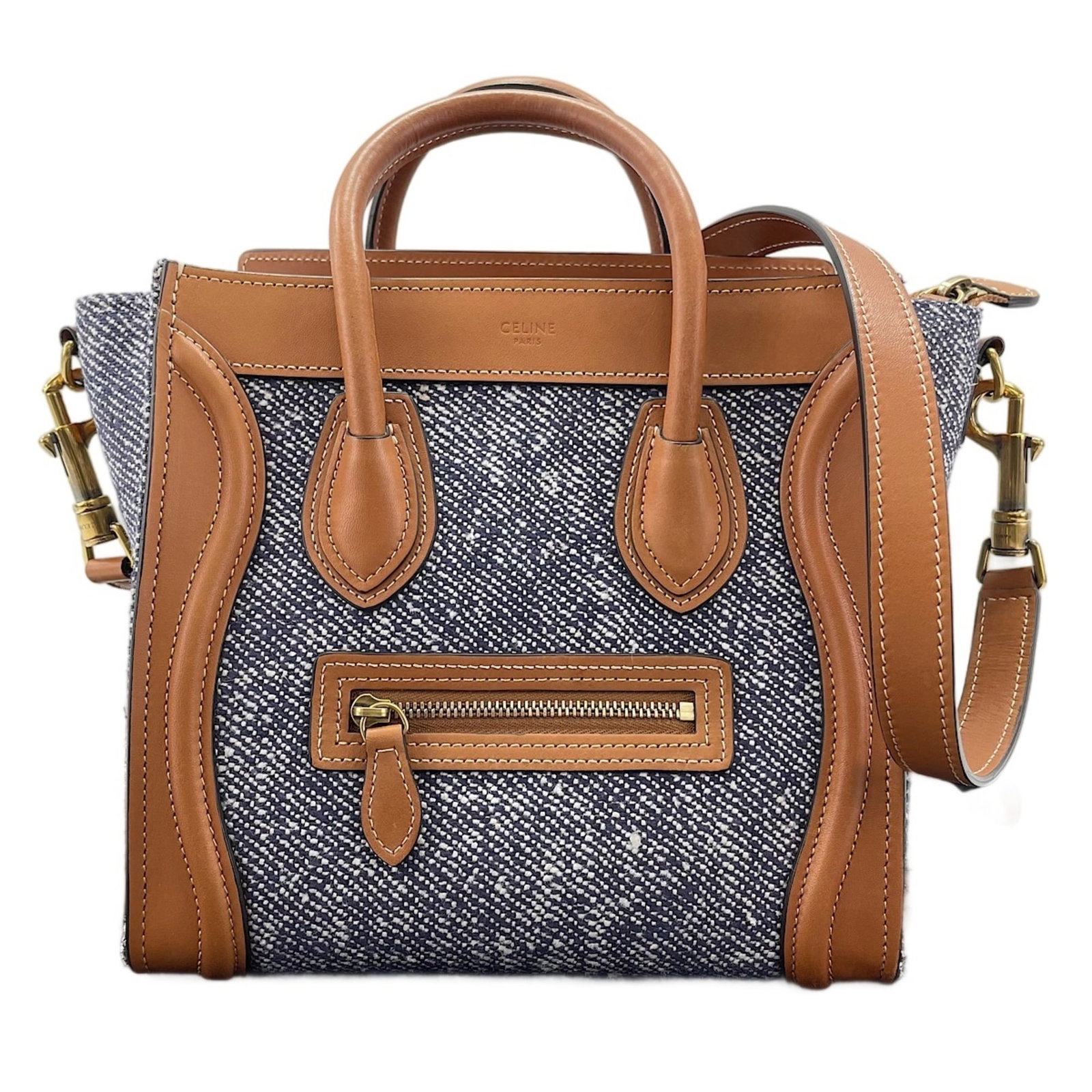 Handbag Celine: Handbag Celine Celine blue handbag with 109cm strap length, 7.00cm handle drop, and dimensions 19cm x 20cm x 10cm. This stylish handbag features a classic design and a vibrant blue color. Item Specifi