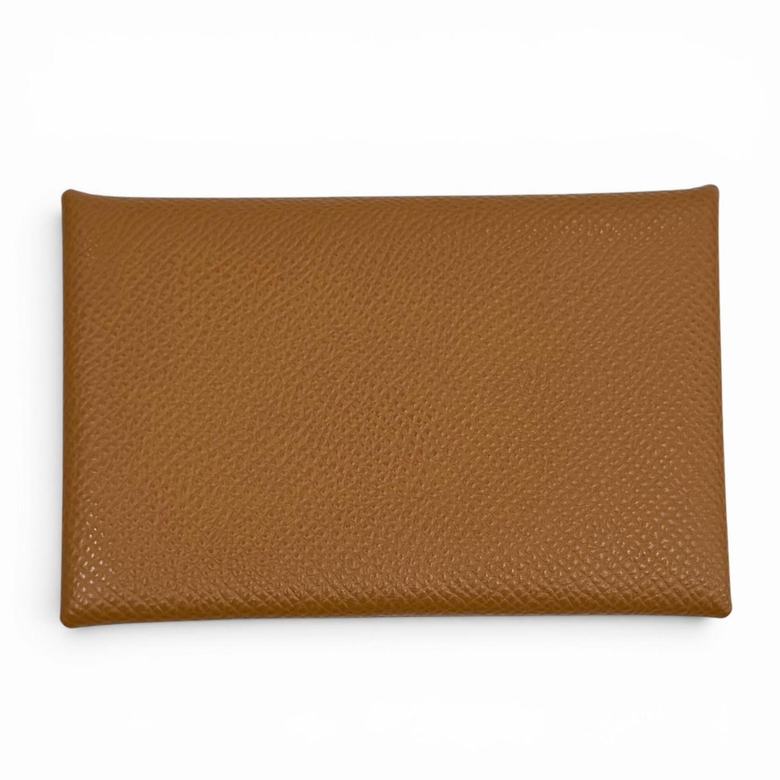 Epsom Leather Card Case Hermes: Epsom Leather Card Case Hermes Epsom leather card case from iconic French brand Hermes, crafted with attention to detail and a touch of luxury. Made from high-quality Epsom leather, this card case boa