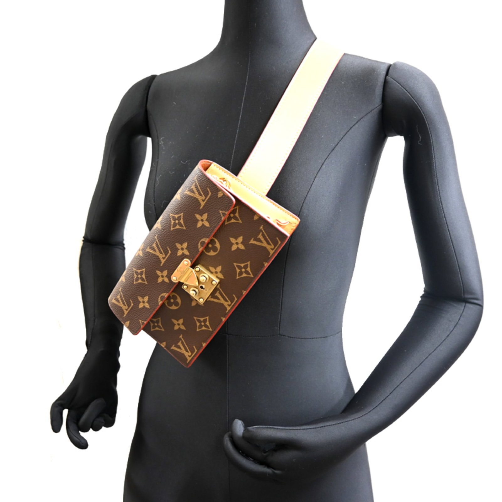 Monogram Pouch Louis Vuitton - 10
