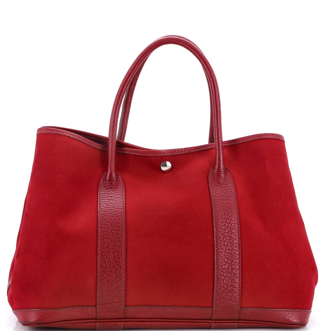Tote Toile Hermes Garden Party Leather 36: Tote Toile Hermes Garden Party Leather 36 Burgundy canvas and leather tote from the iconic Garden Party collection, featuring a classic toile print. With its timeless design and spacious interior,