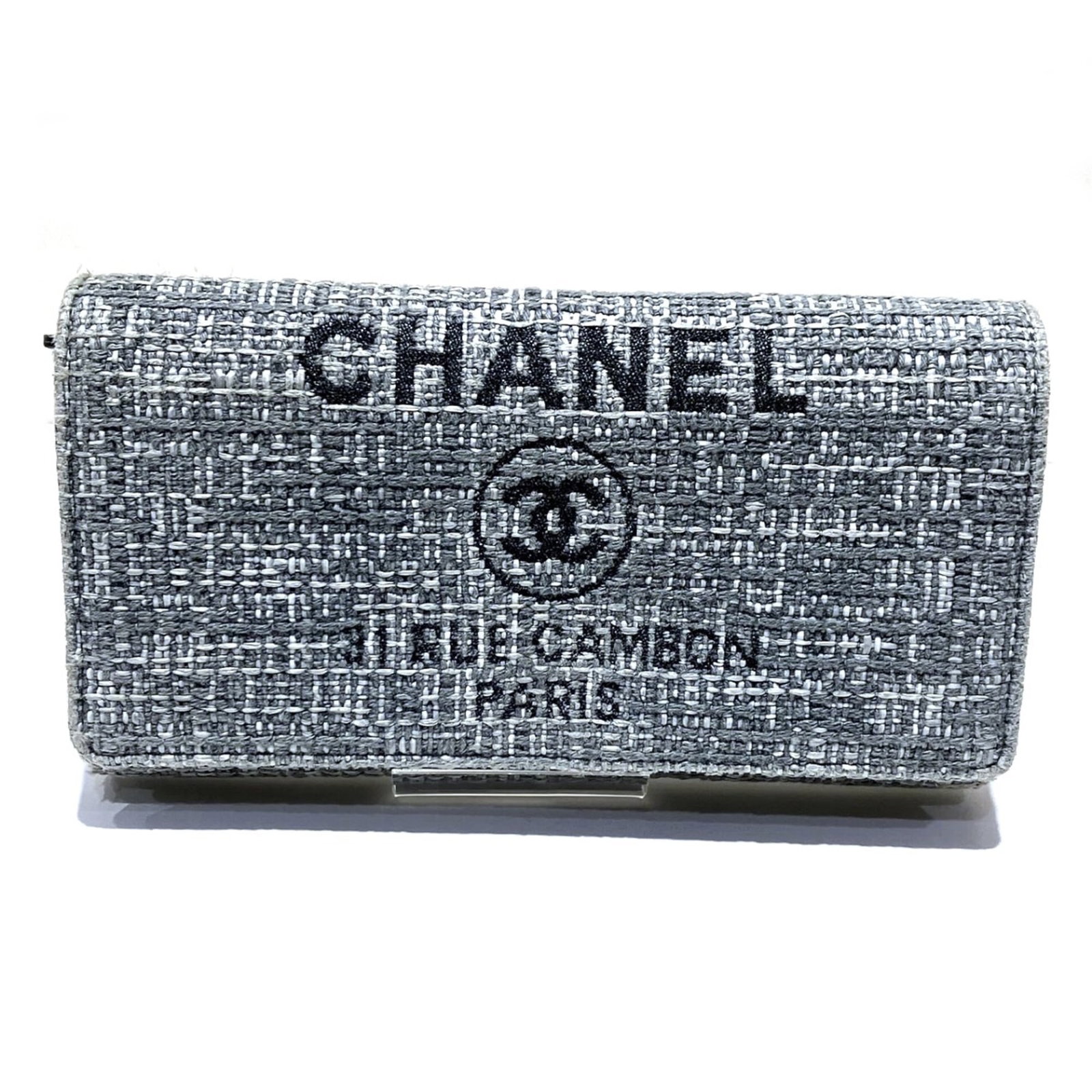 Canvas Bi Fold Wallet Chanel: Canvas Bi Fold Wallet Chanel Canvas bi-fold wallet in gray, measuring 11cm x 19.5cm x 2.5cm, offering a compact and stylish storage solution. This long wallet features a canvas material and a classic