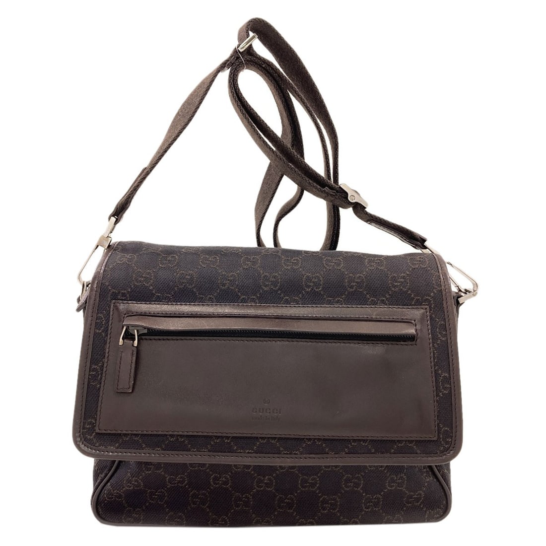 Gucci 28562 Gg Shoulder Bag Canvas: Gucci 28562 Gg Shoulder Bag Canvas Brown canvas shoulder bag from GUCCI featuring a classic design. The bag's canvas exterior provides a durable and stylish touch, while its brown color adds a