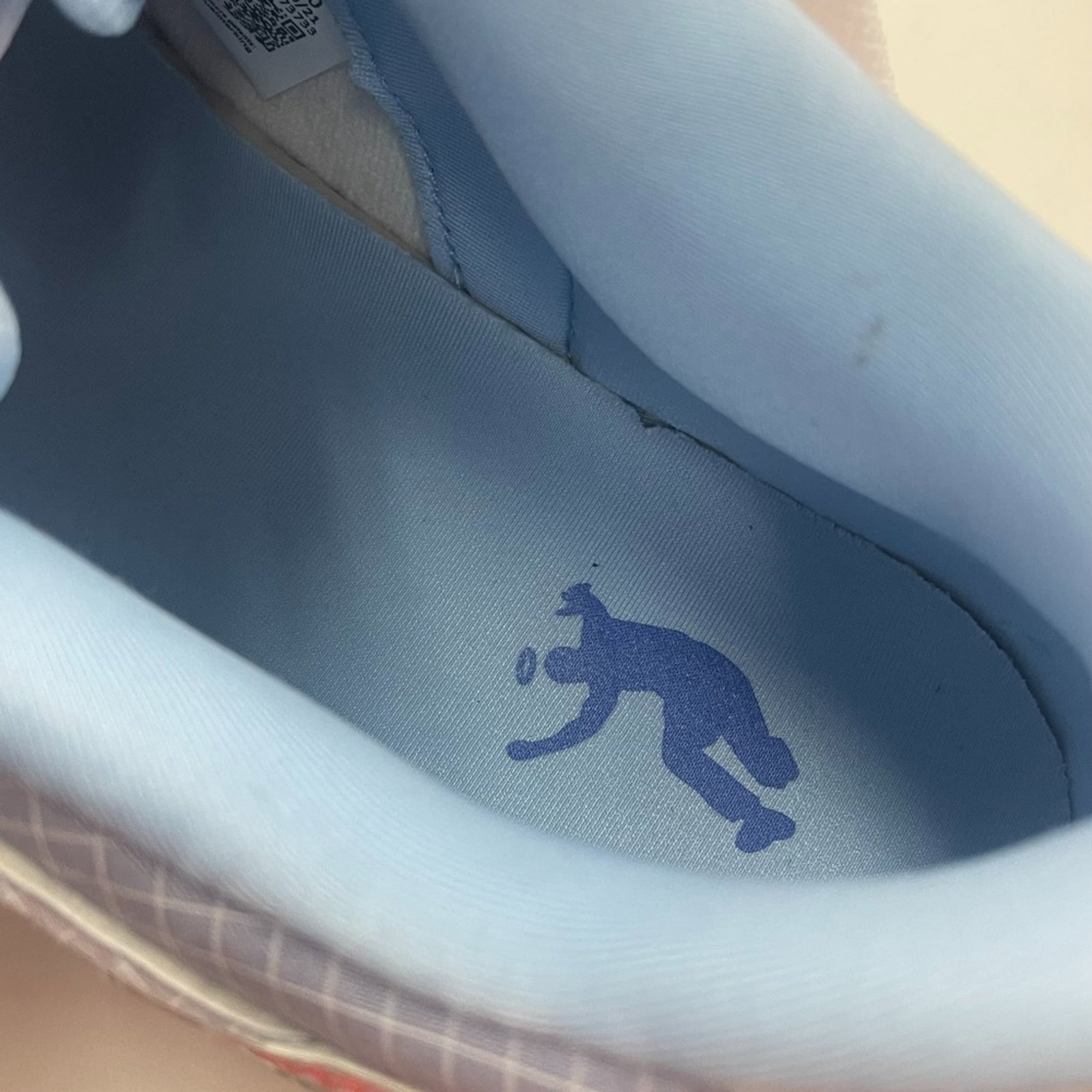 Sneakers by Nike - 12