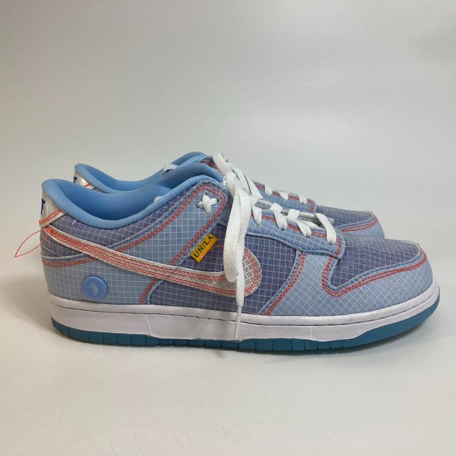 Sneakers by Nike - 4