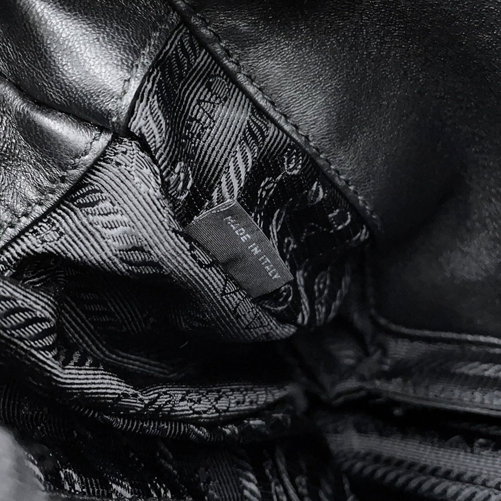 Shoulder Bag Leather Prada - 16